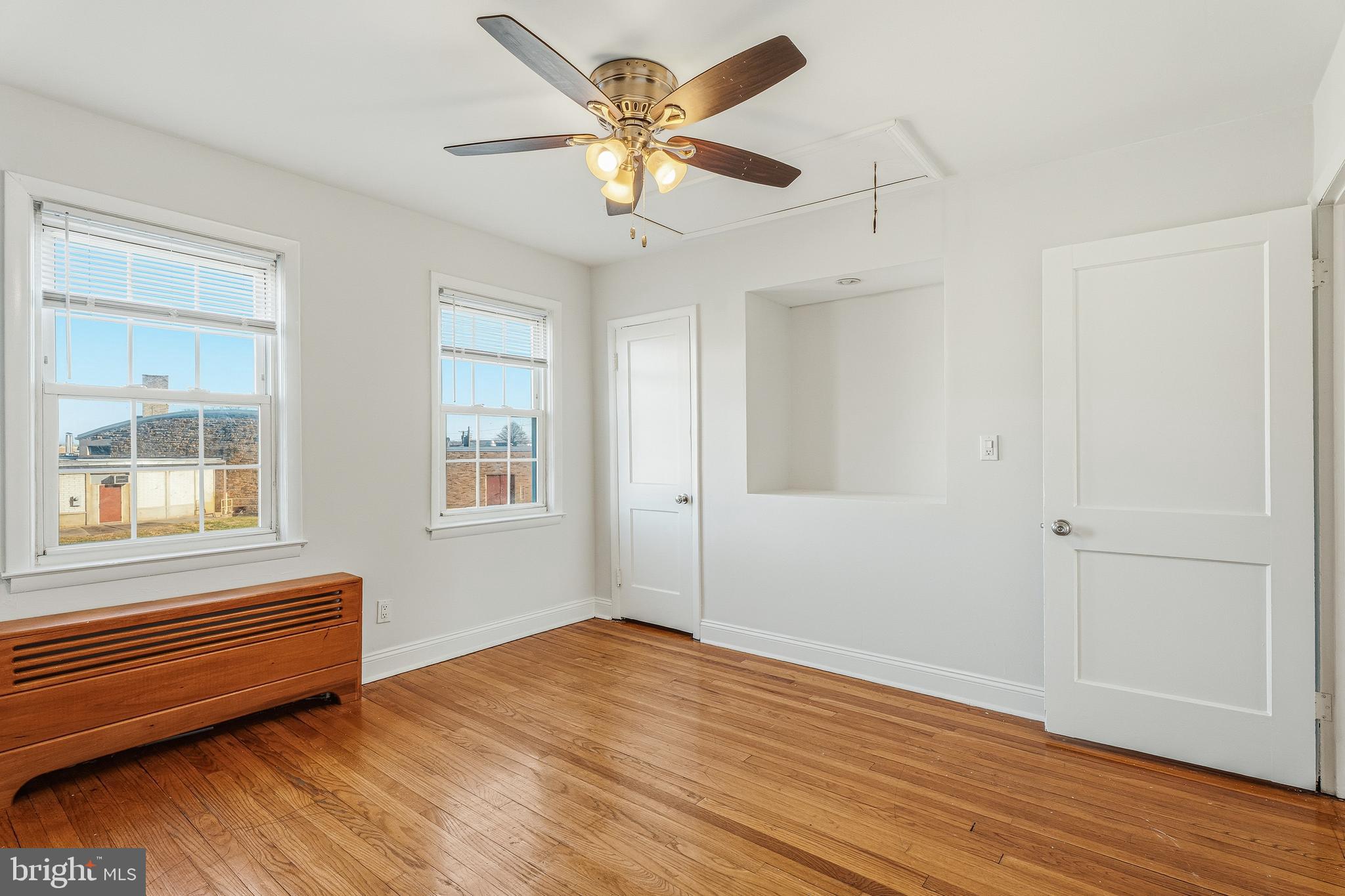 PHILADELPHIA HEIGHTS - Residential