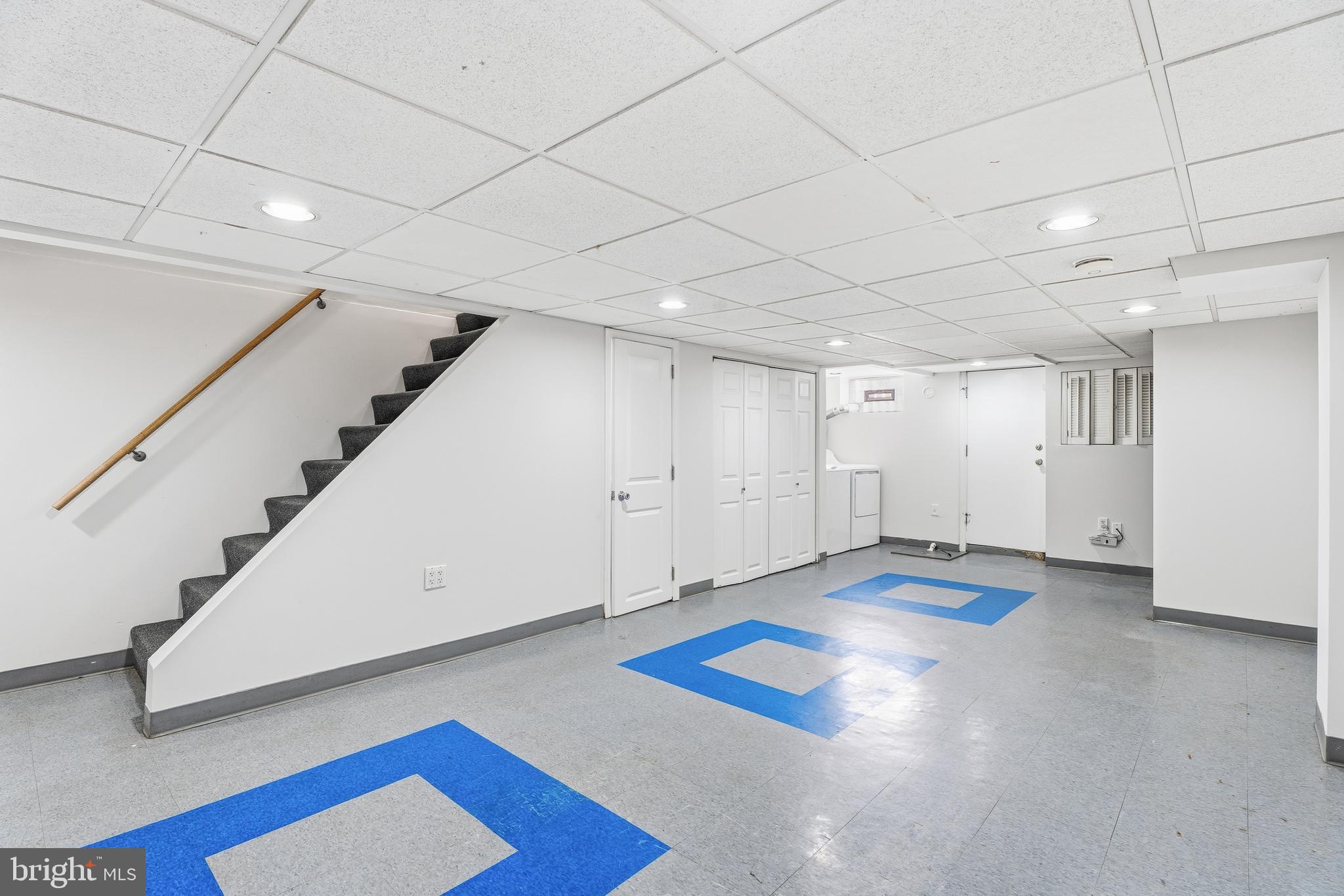 PHILADELPHIA HEIGHTS - Residential