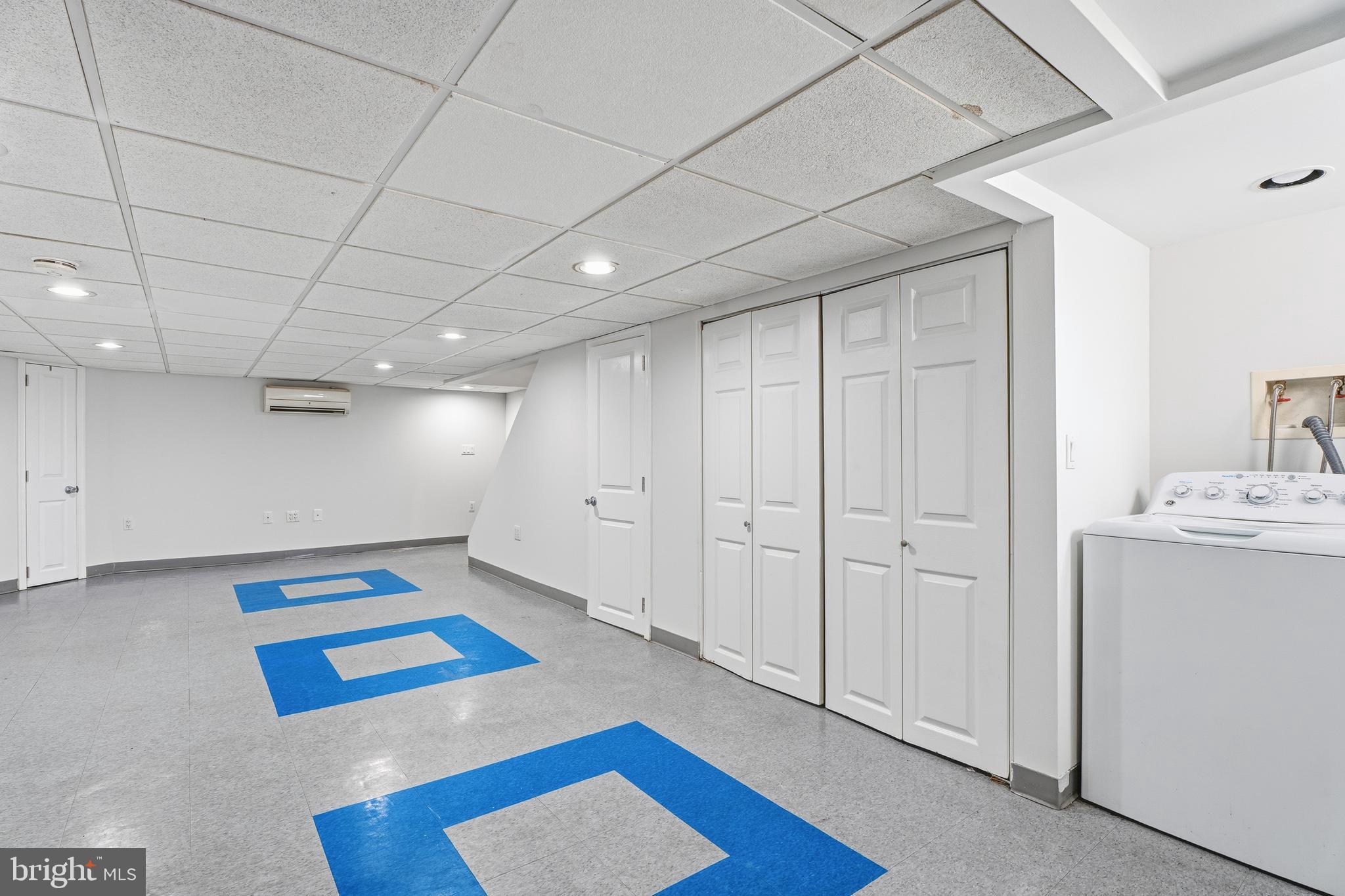 PHILADELPHIA HEIGHTS - Residential