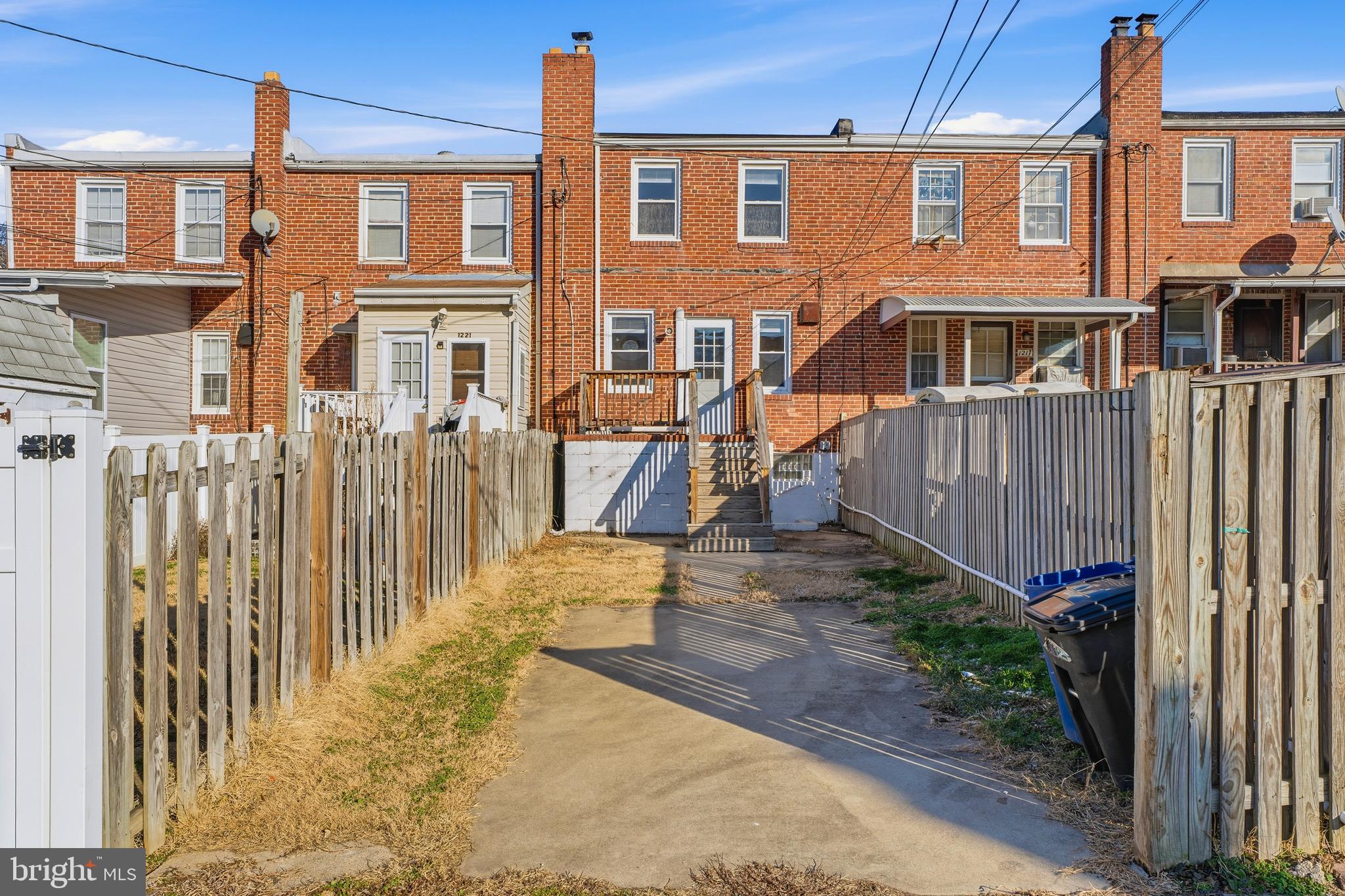 PHILADELPHIA HEIGHTS - Residential