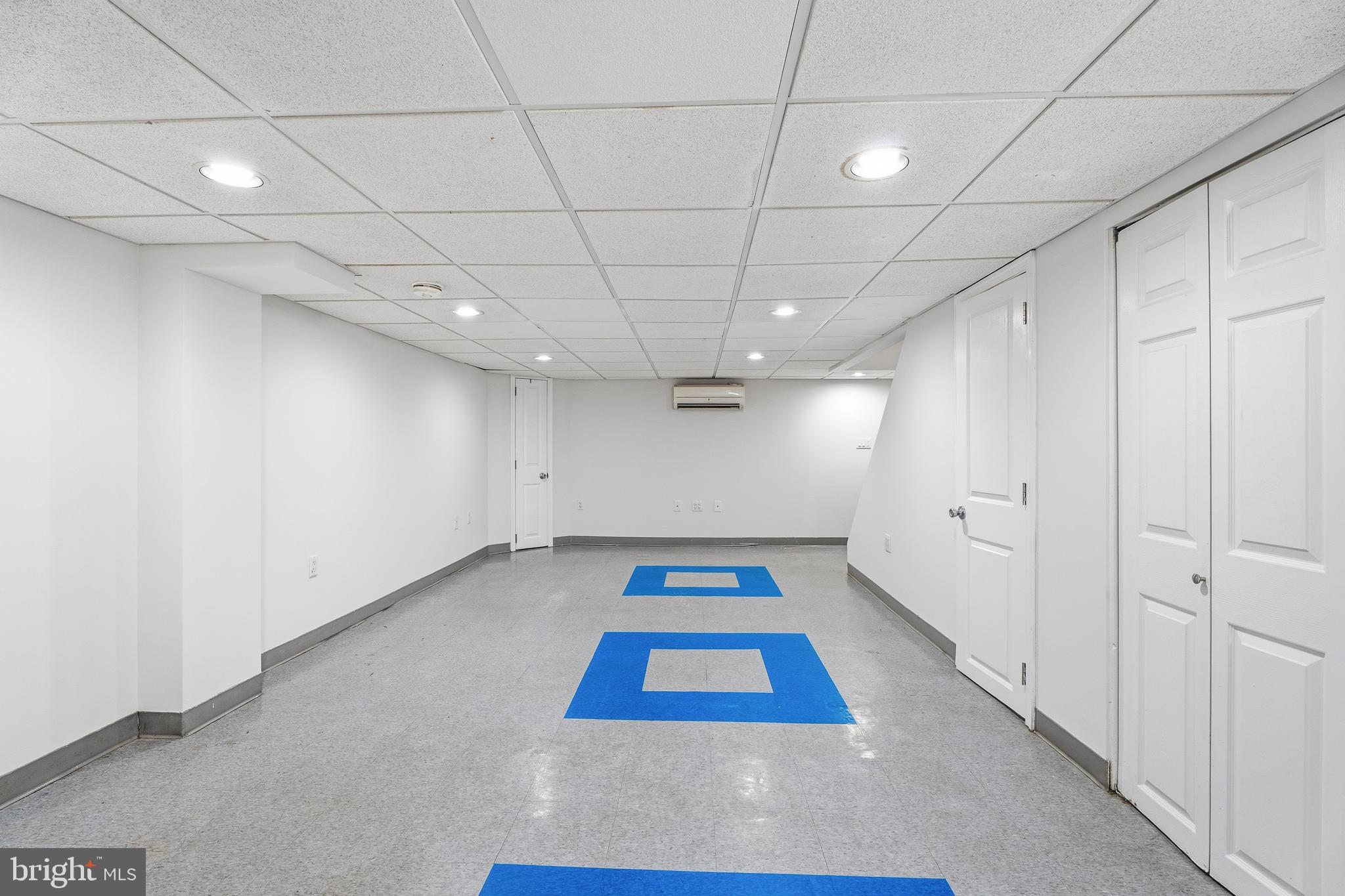 PHILADELPHIA HEIGHTS - Residential