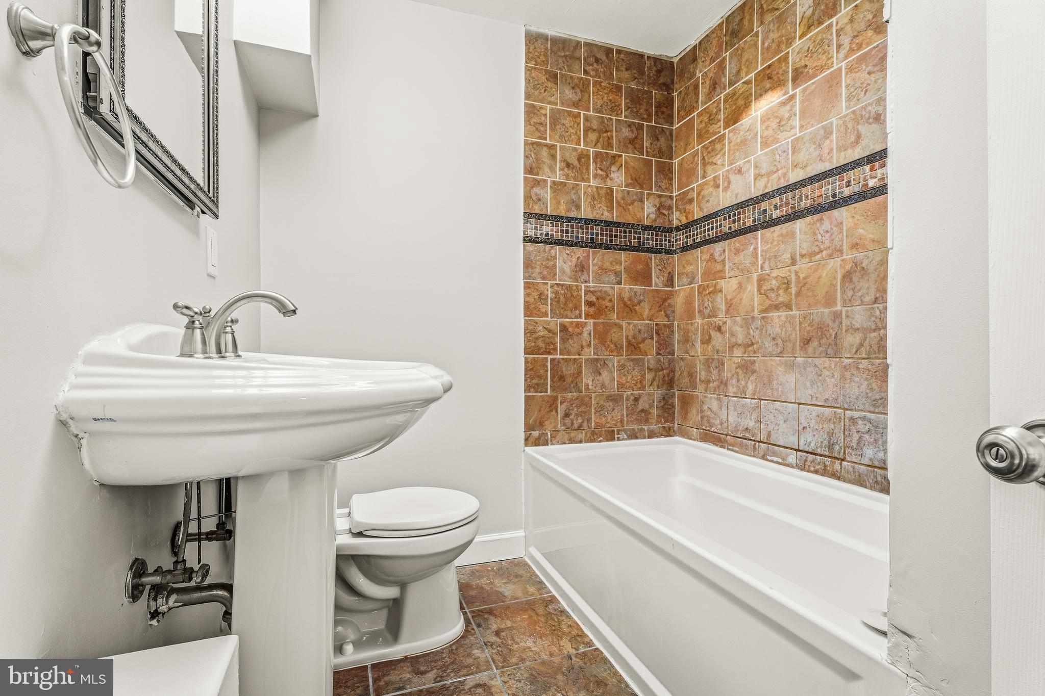 PHILADELPHIA HEIGHTS - Residential