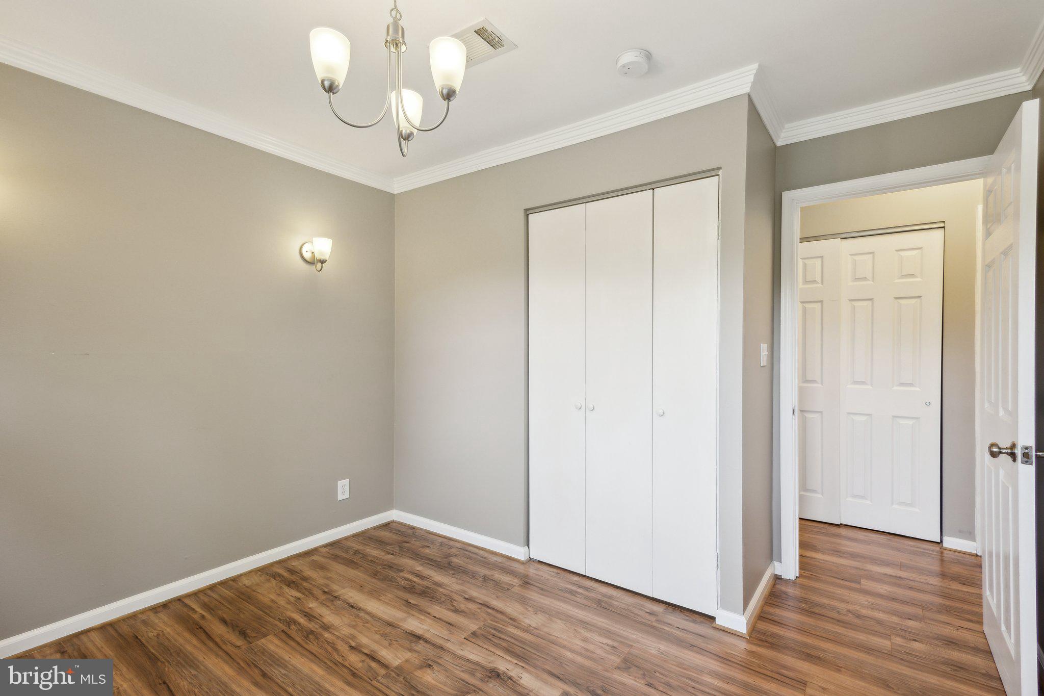 FAIRFAX HOMES - Residential