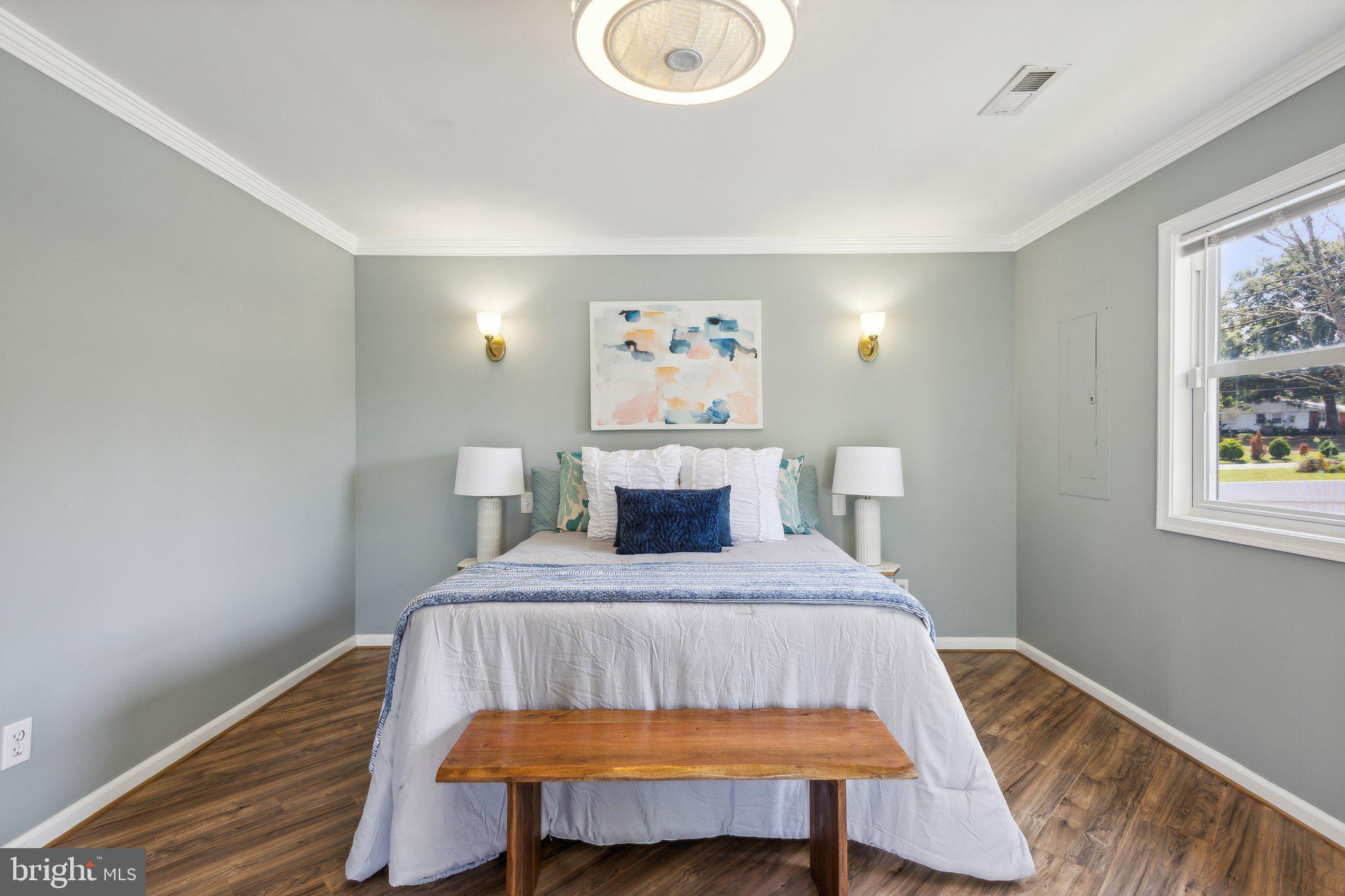 FAIRFAX HOMES - Residential