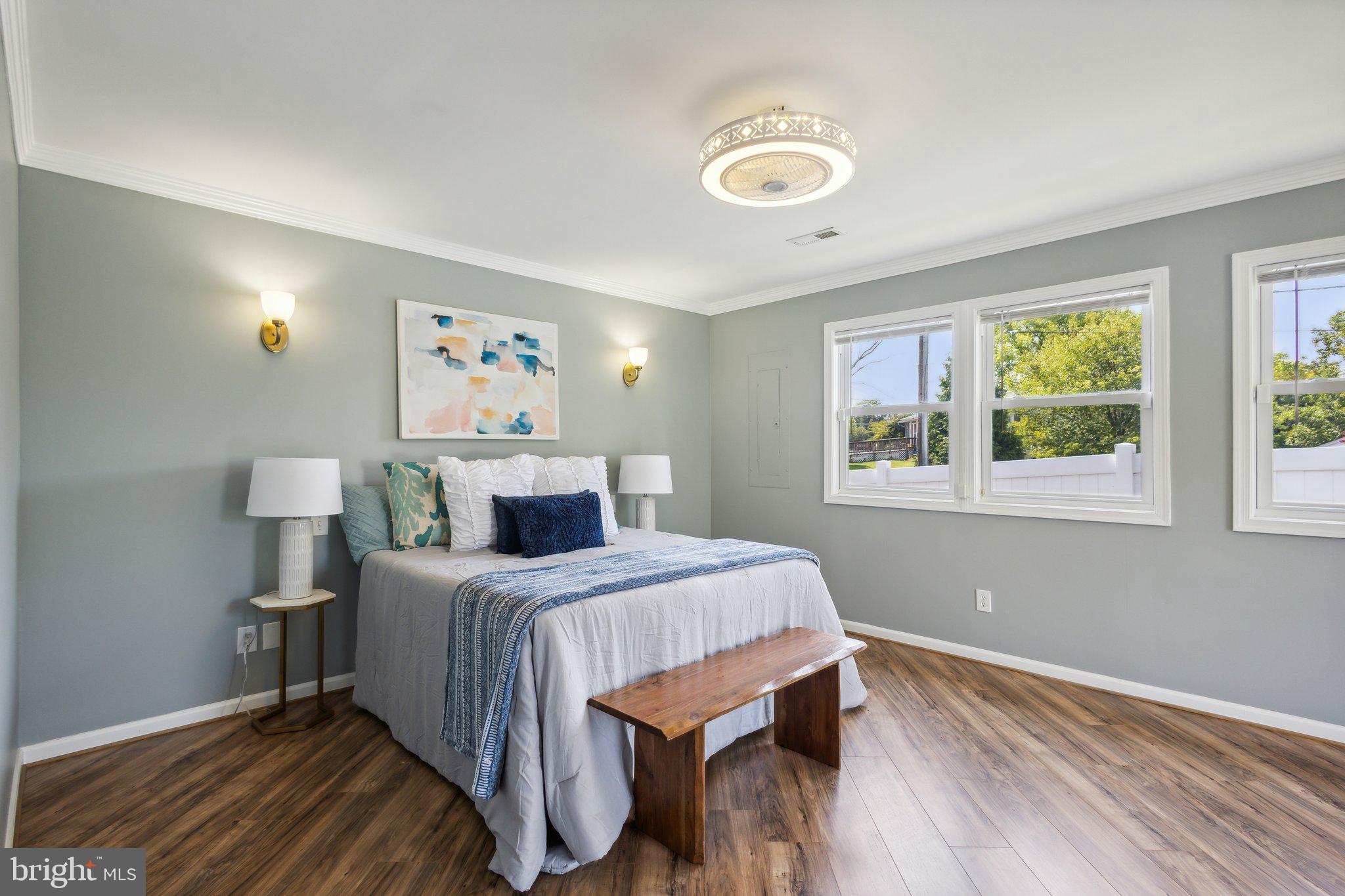 FAIRFAX HOMES - Residential