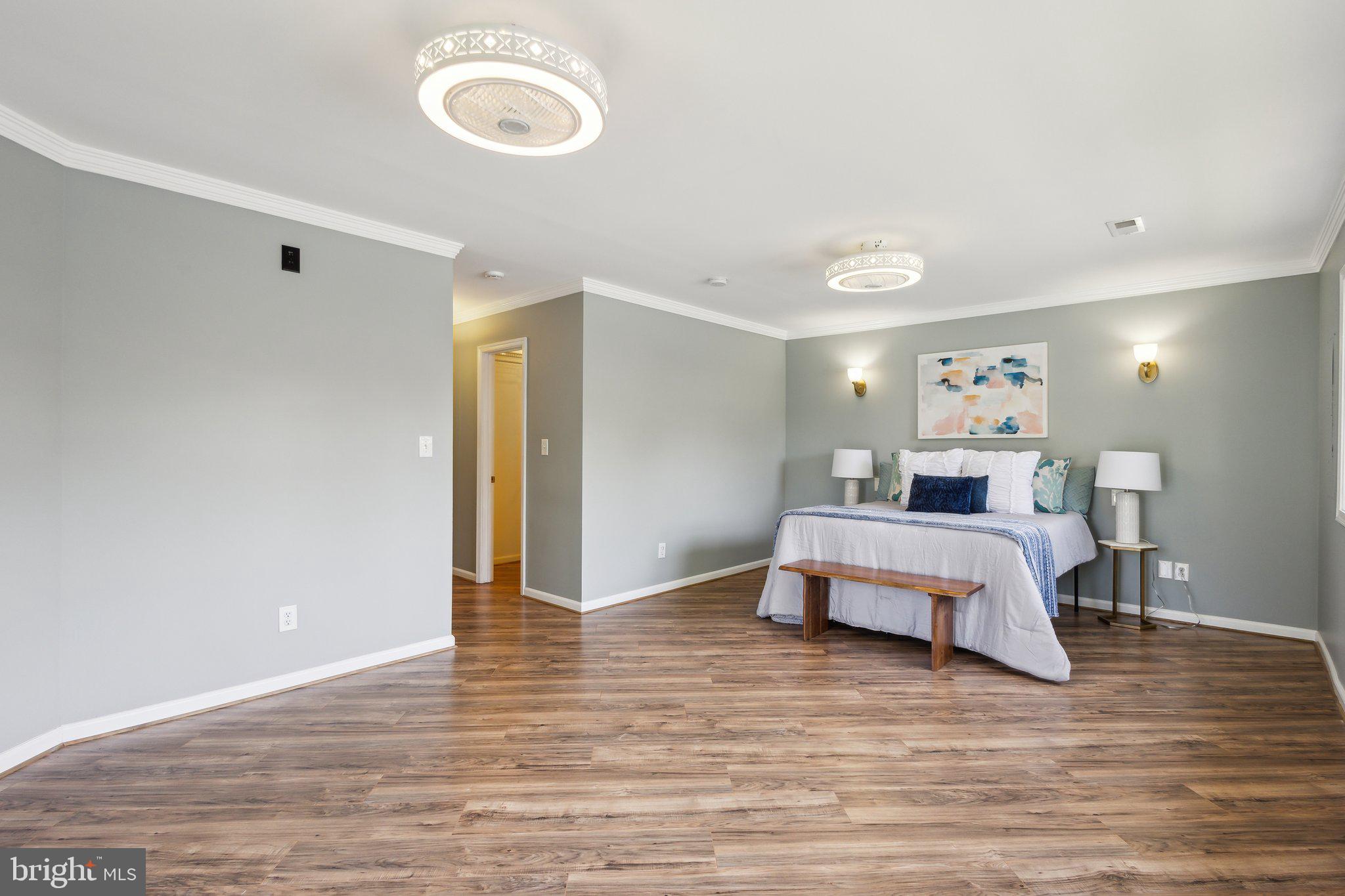 FAIRFAX HOMES - Residential