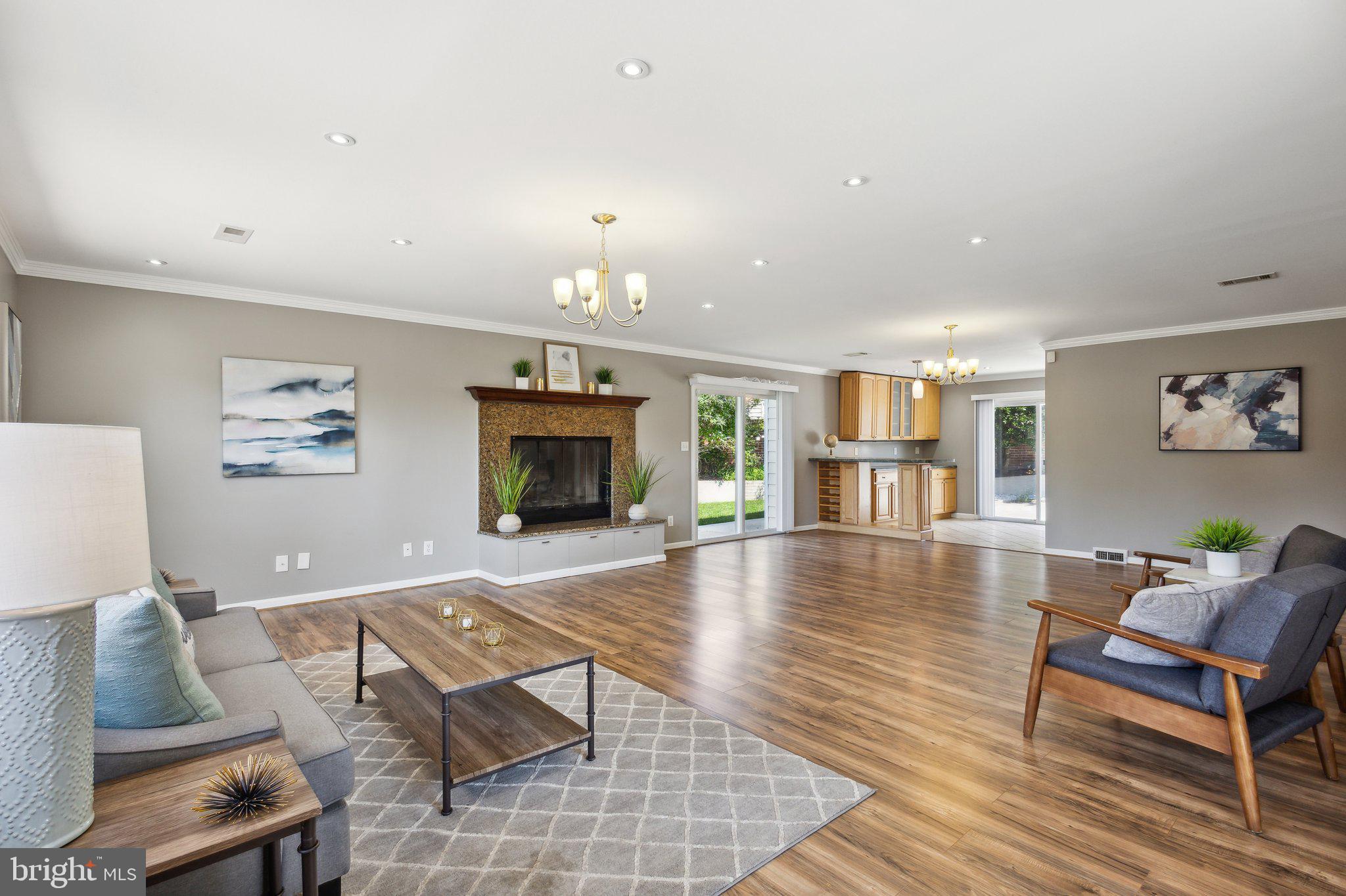 FAIRFAX HOMES - Residential