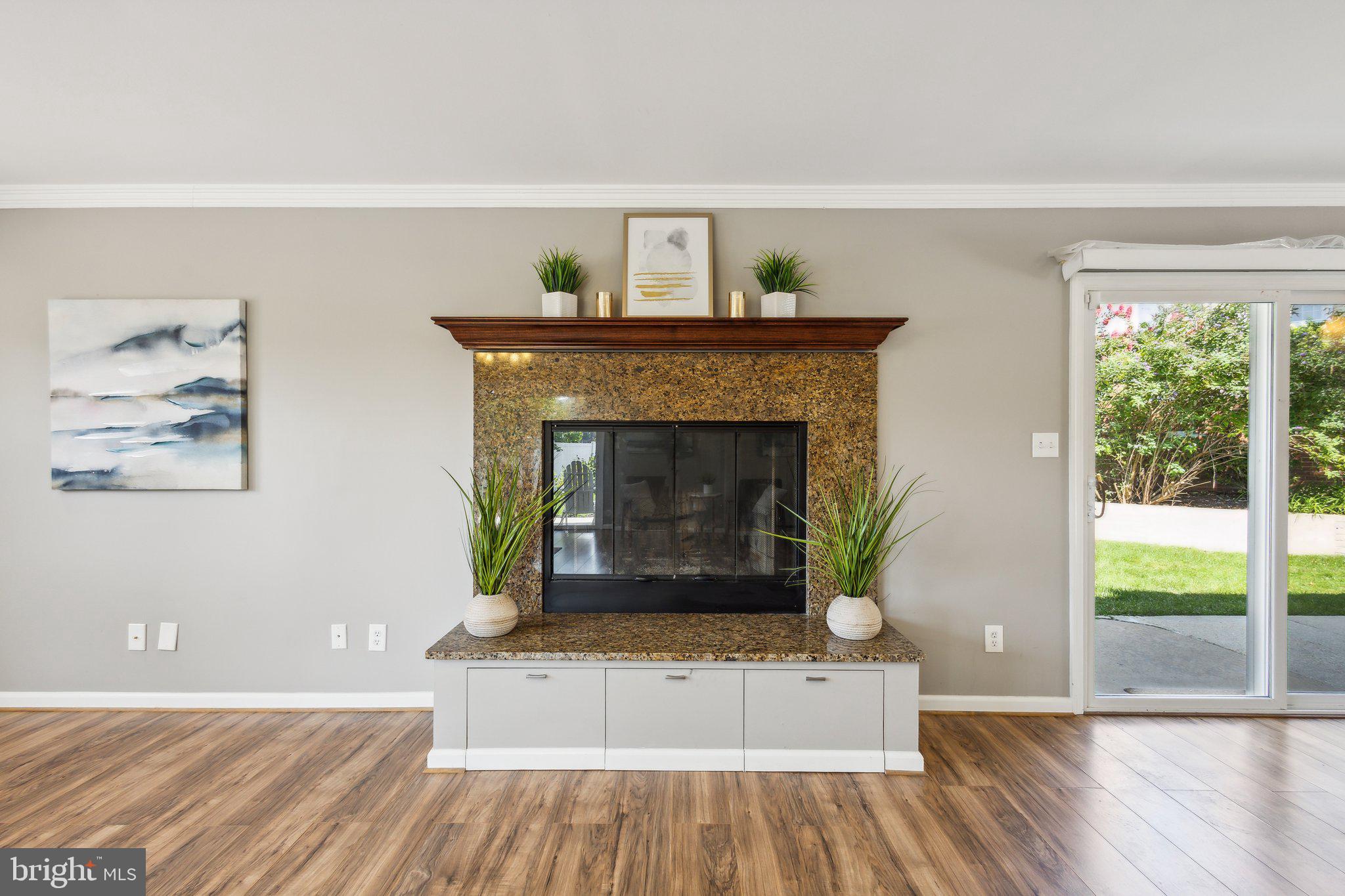 FAIRFAX HOMES - Residential