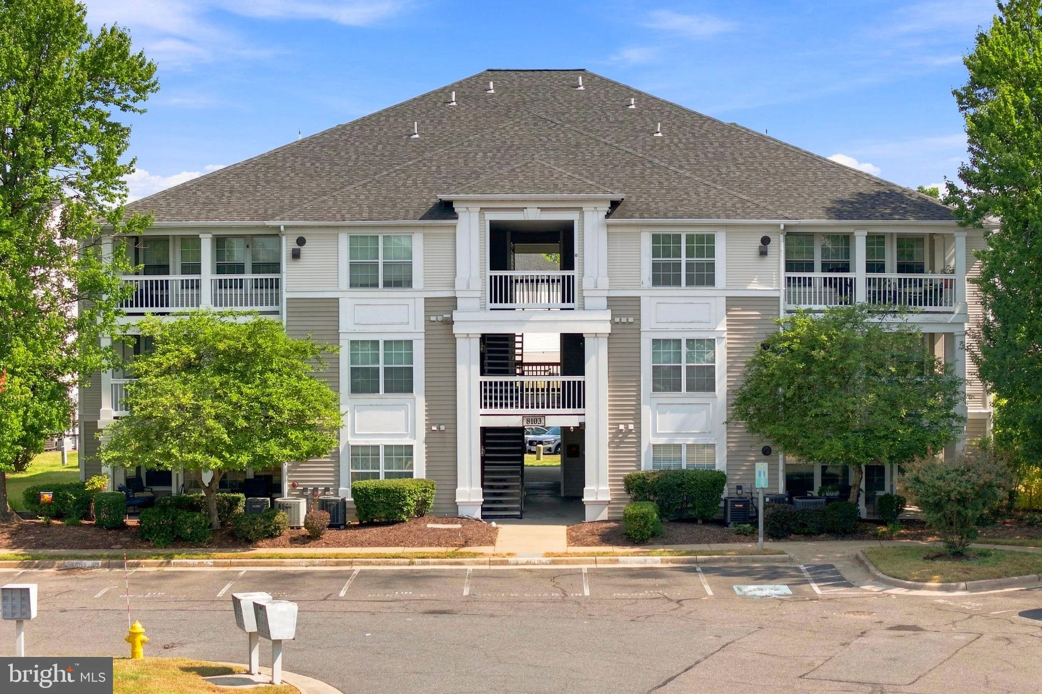 8103 Lacy Drive Unit 301, Manassas, VA, 20109