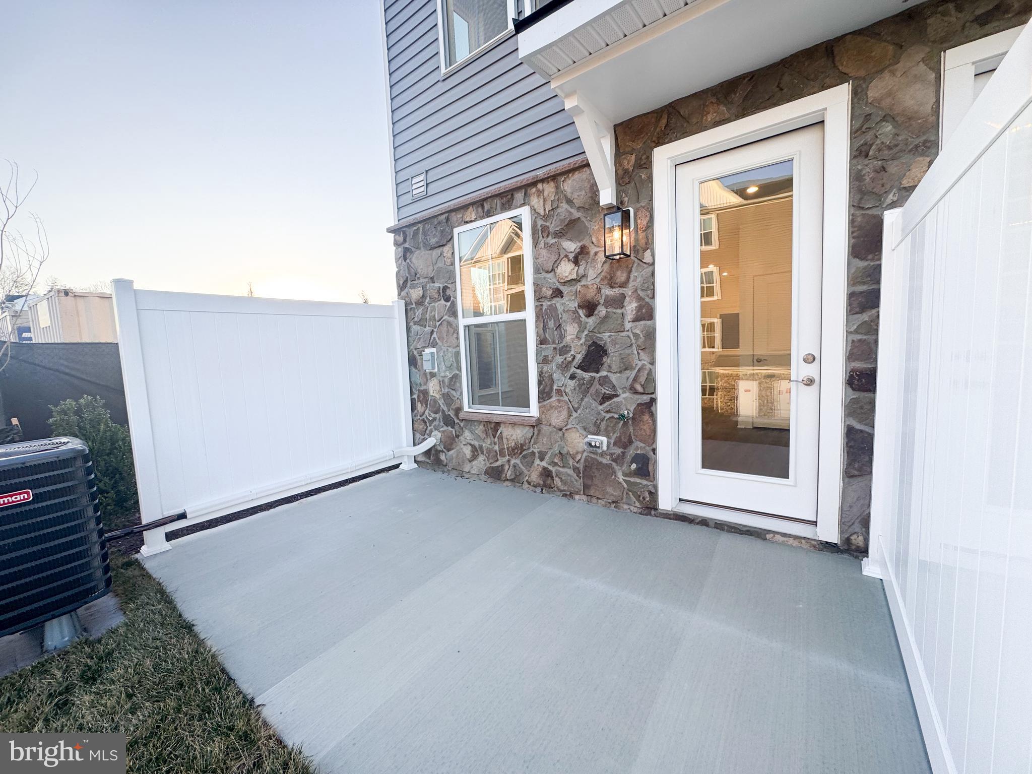 EMBREY MILL - Residential