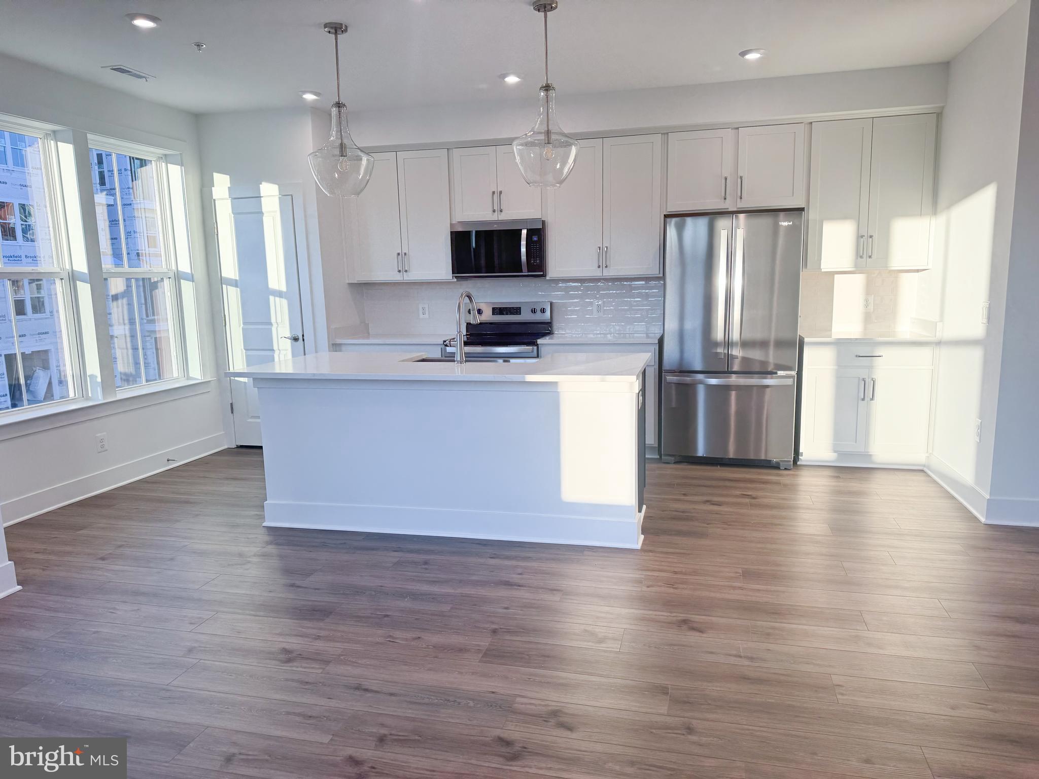 EMBREY MILL - Residential