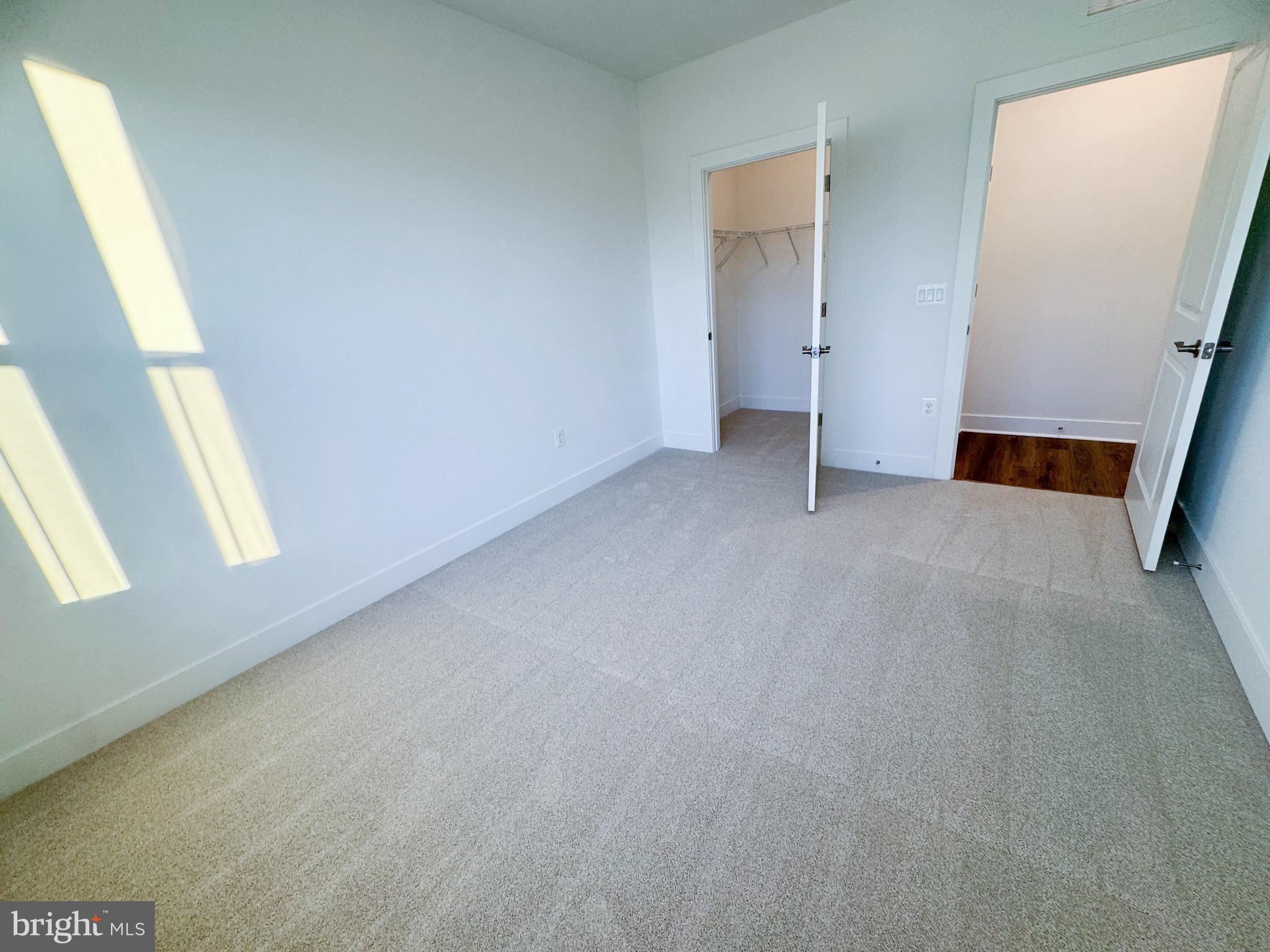 EMBREY MILL - Residential