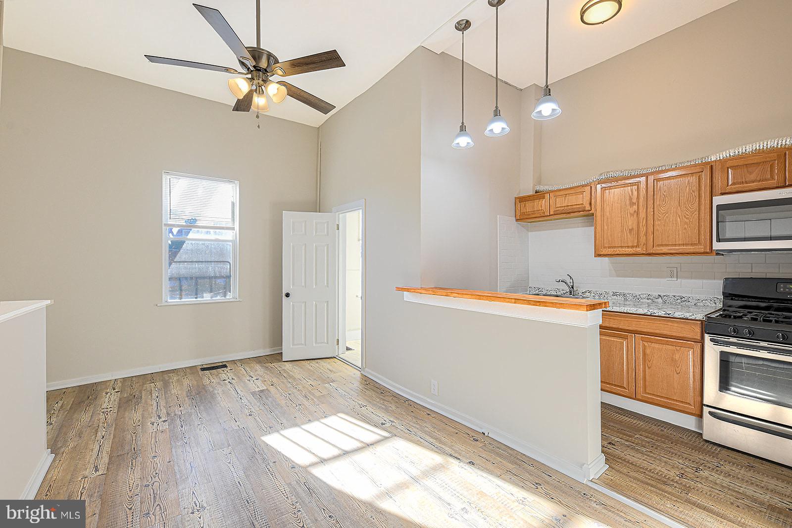 UNION SQUARE - Residential Income