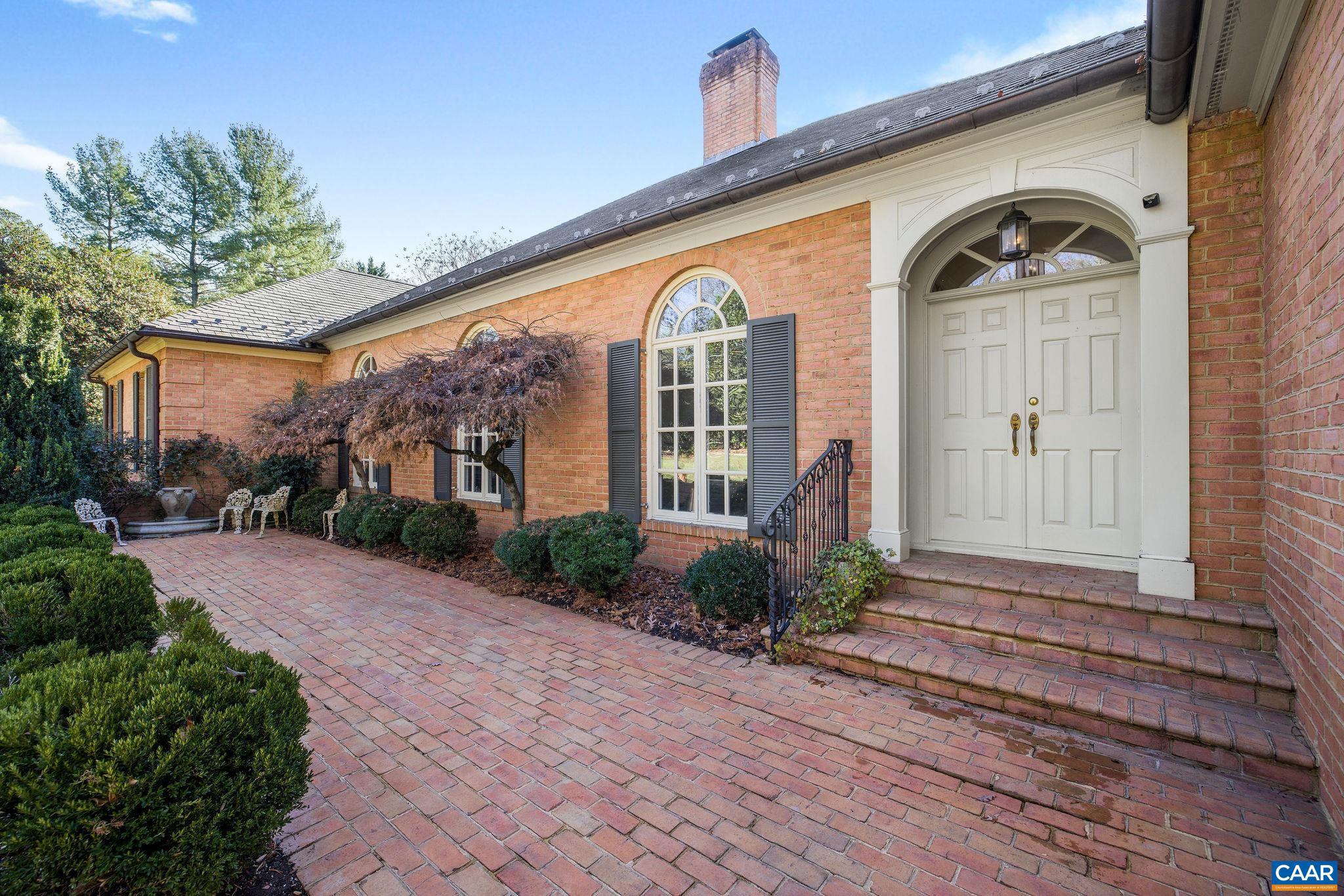 GARTH GATE - Residential