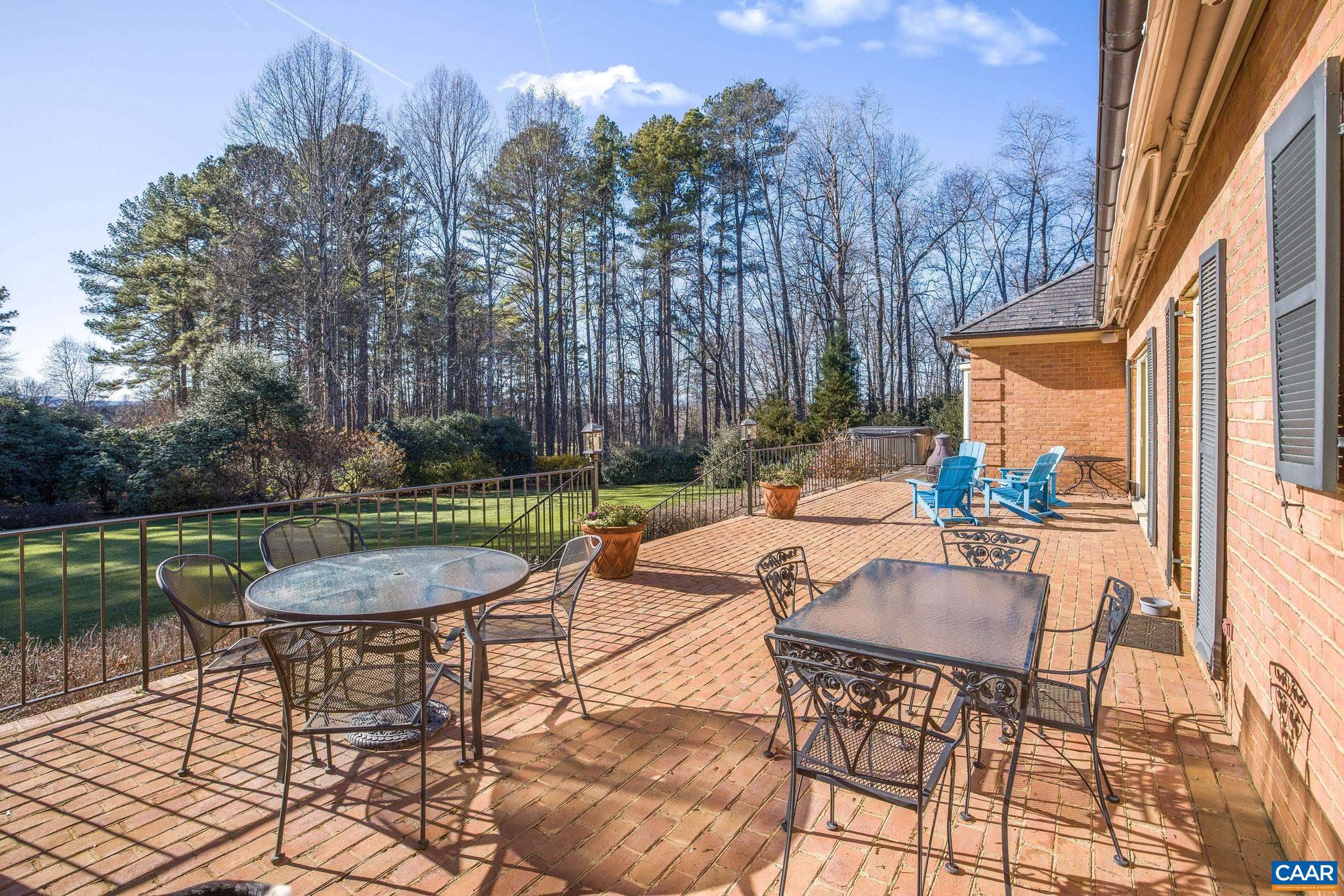 GARTH GATE - Residential