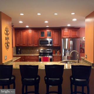 HUNT MEADOW - Residential