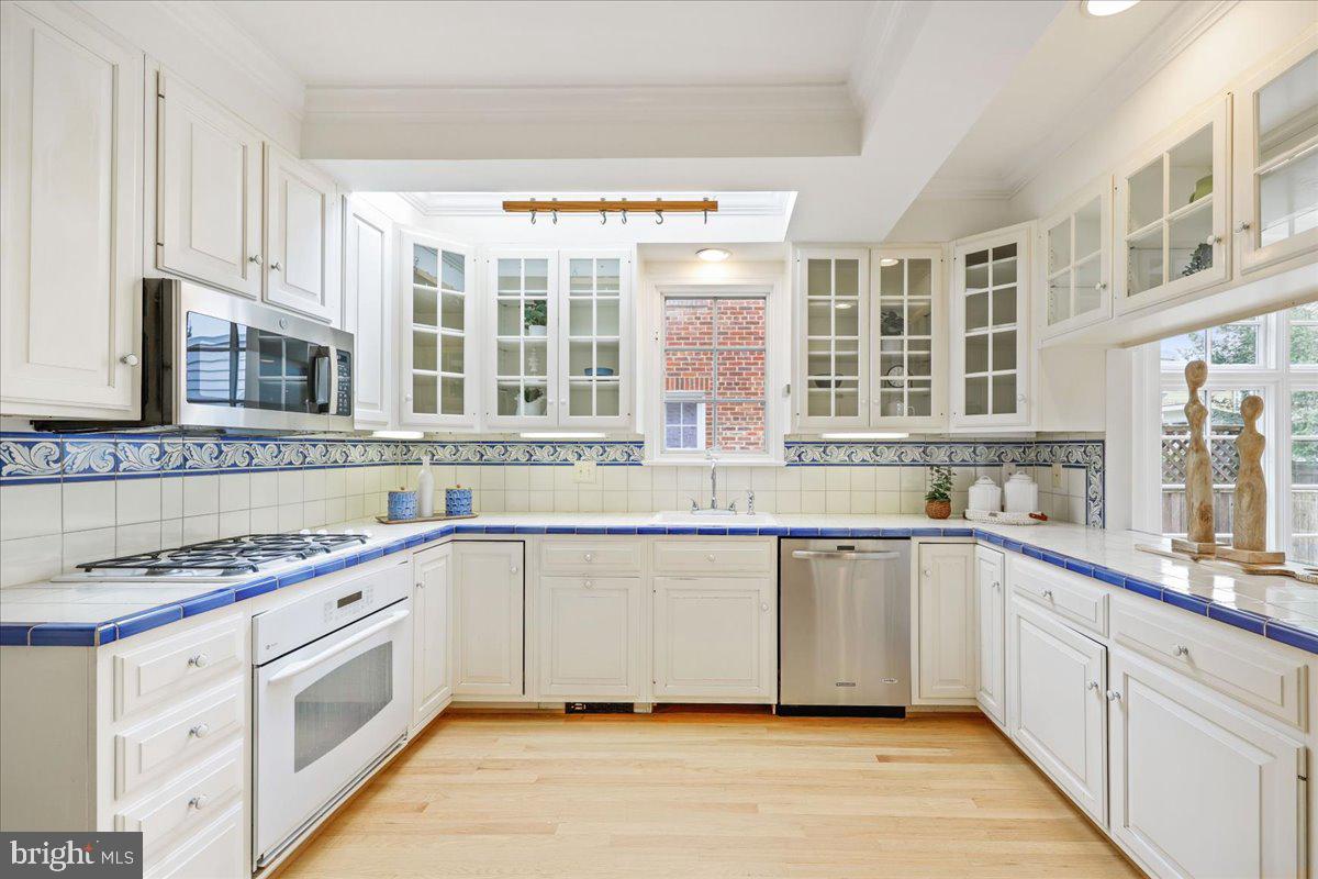 CHEVY CHASE TERRACE - Residential