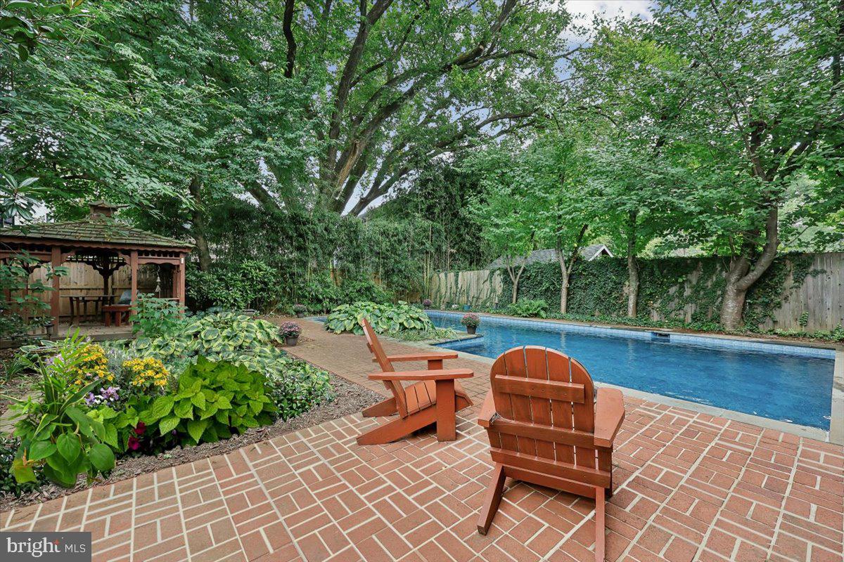 4913 CHEVY CHASE BOULEVARD