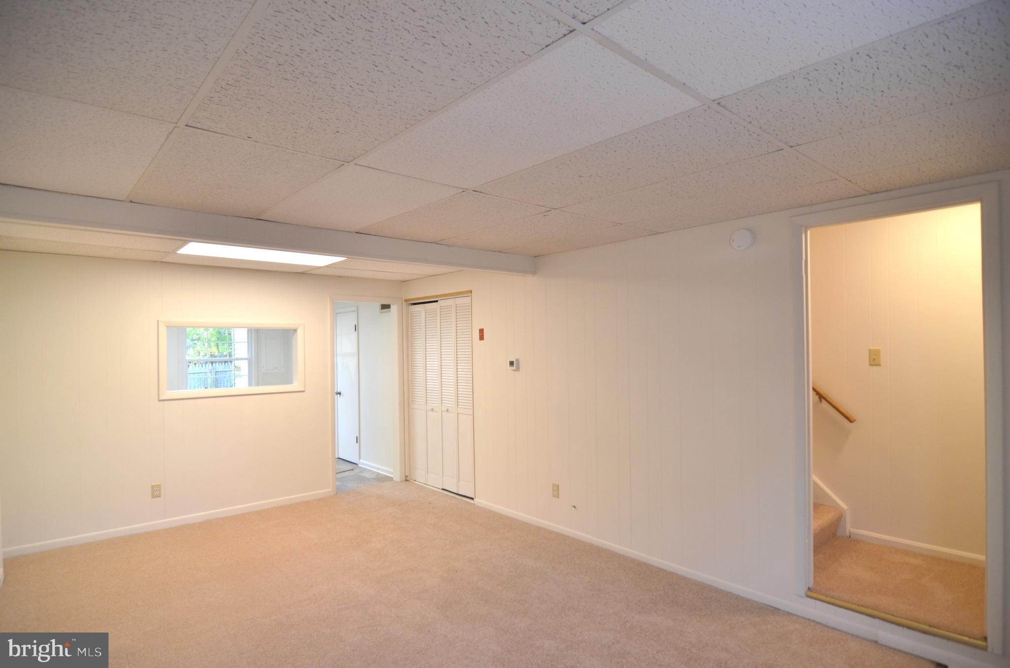 SPRING VALLEY - Residential Lease