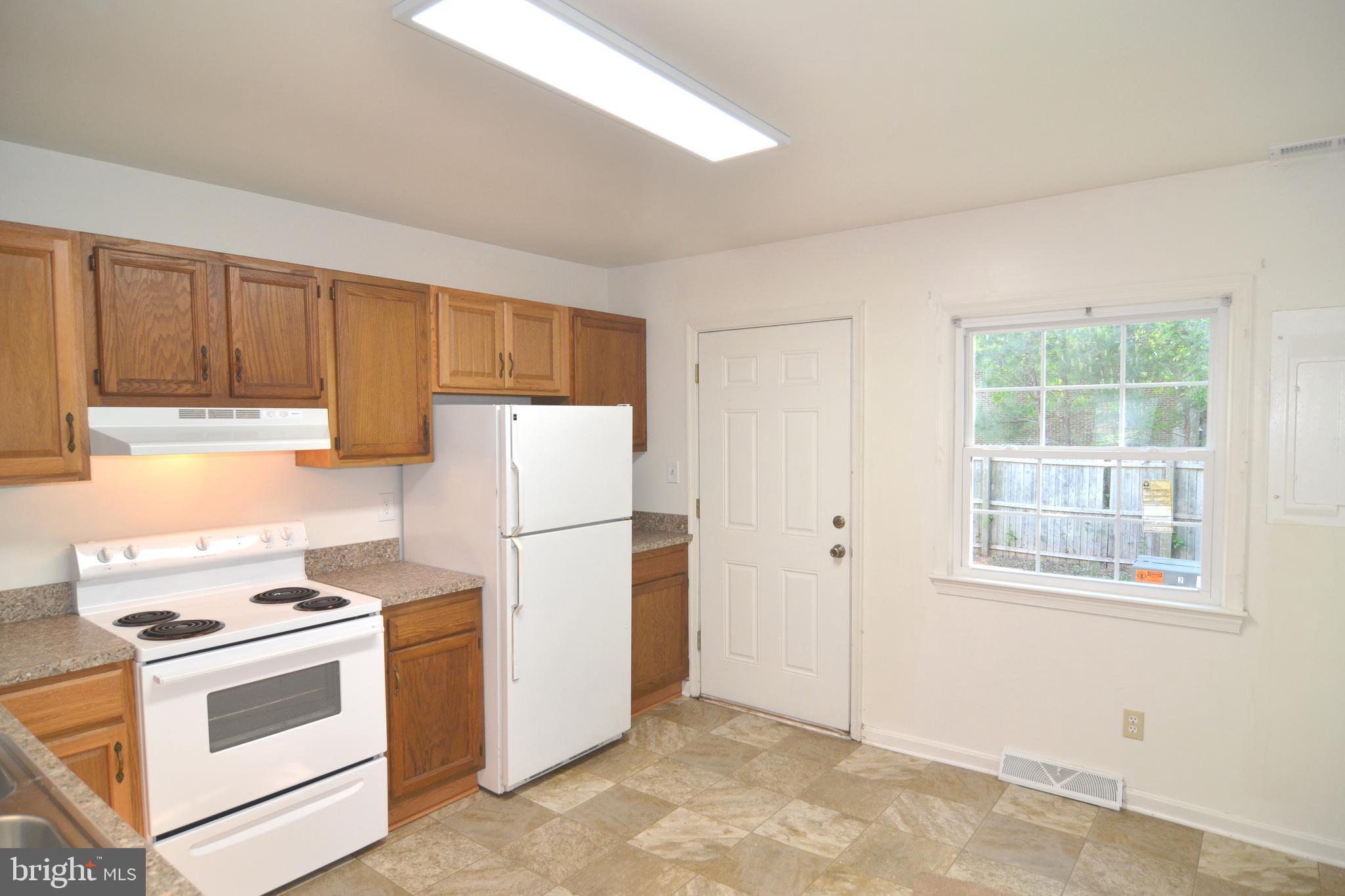 SPRING VALLEY - Residential Lease