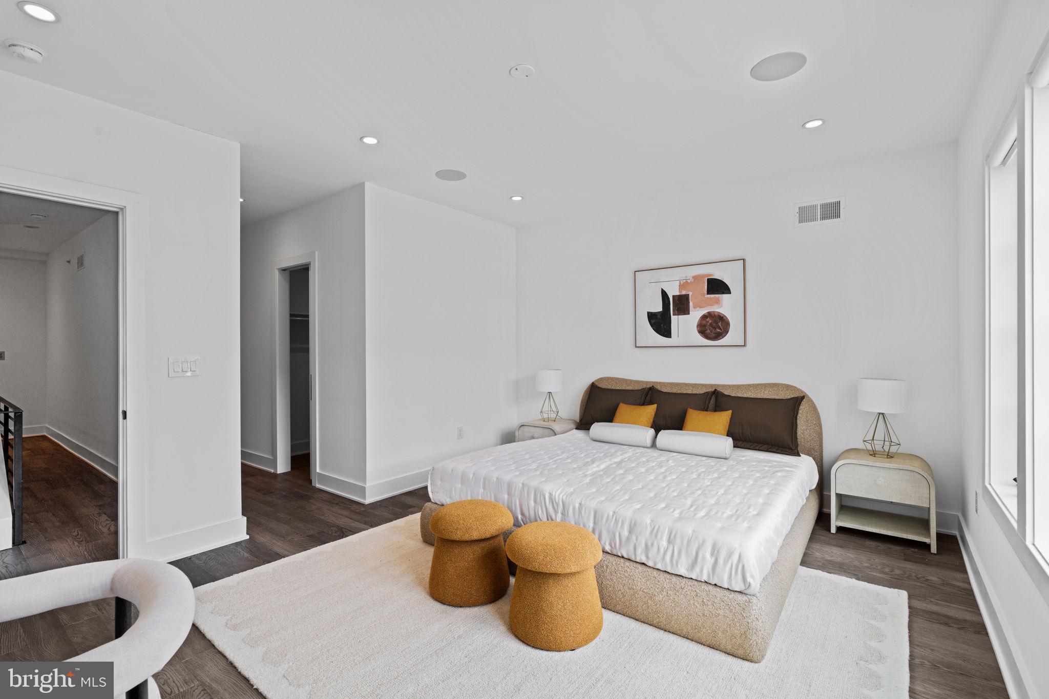 GRADUATE HOSPITAL - Residential