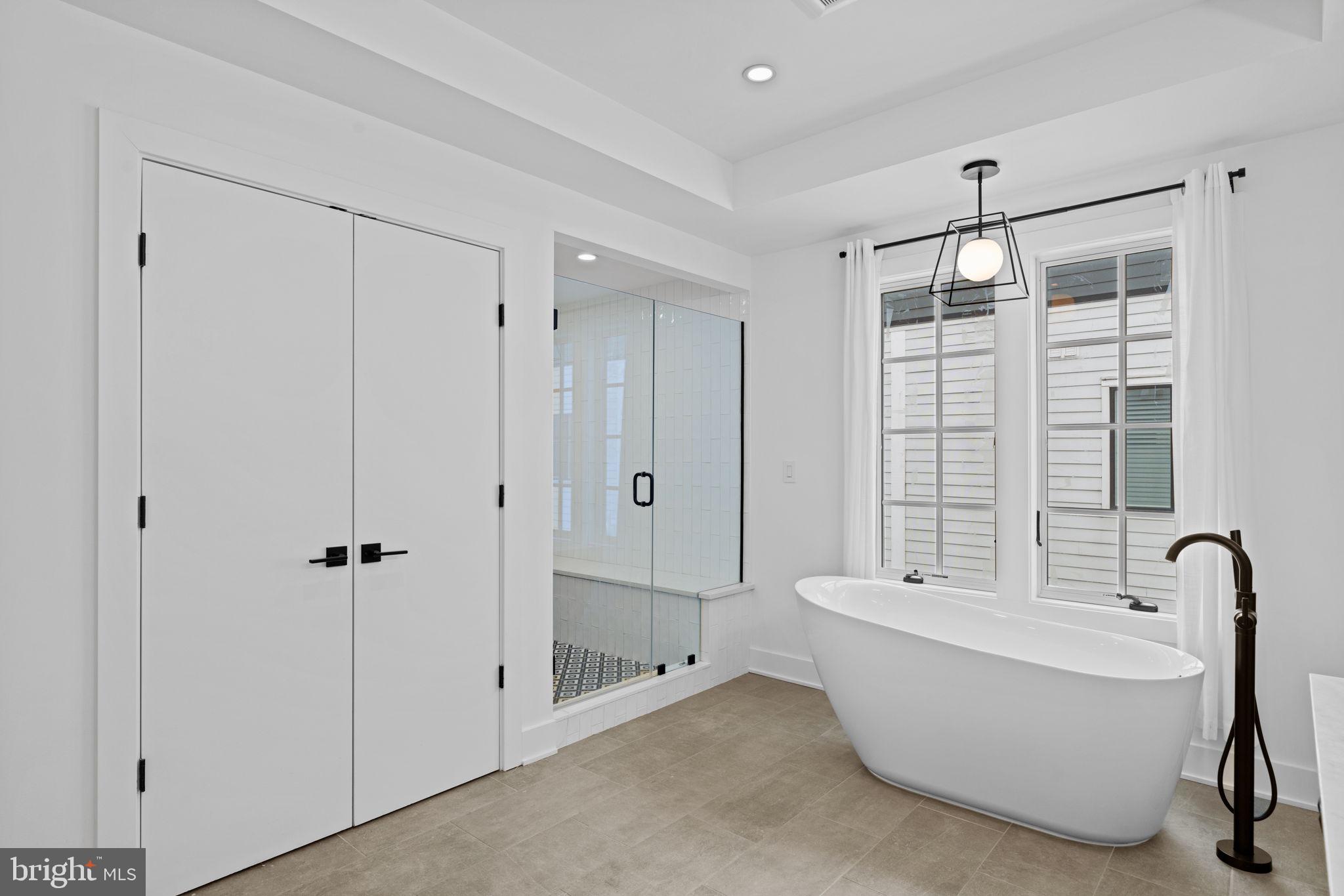 GRADUATE HOSPITAL - Residential