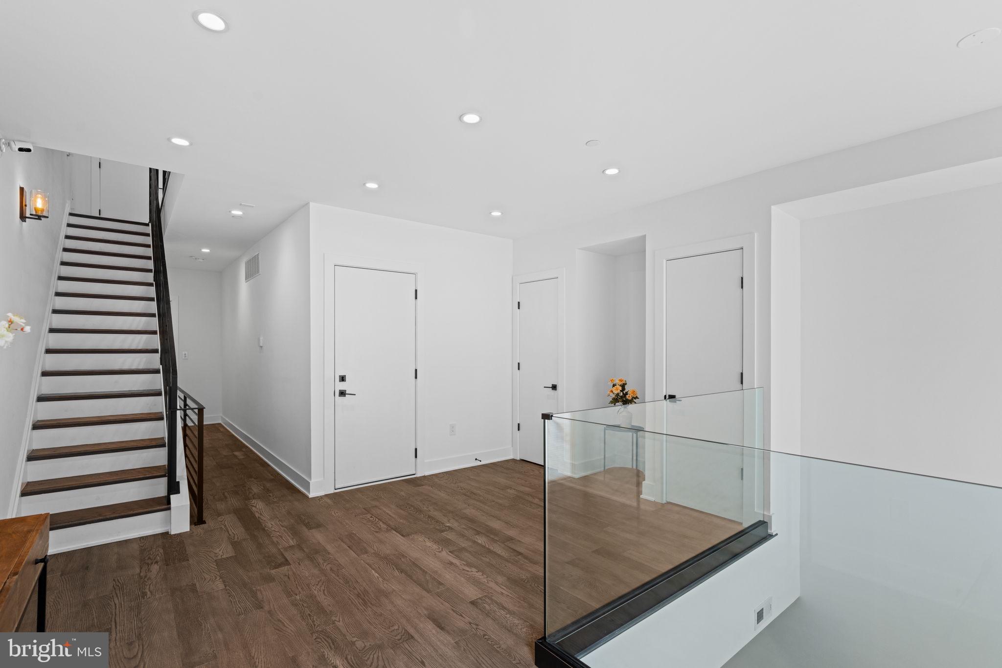 GRADUATE HOSPITAL - Residential