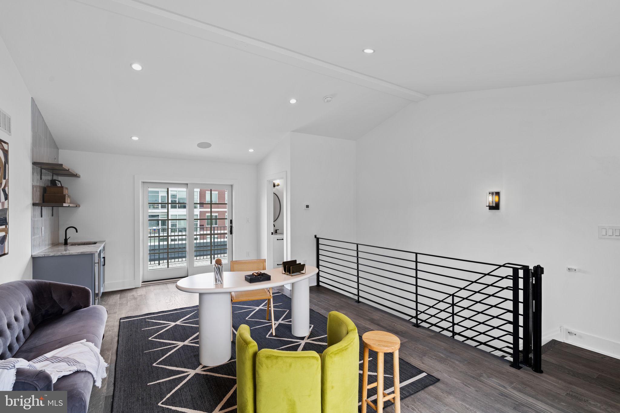 GRADUATE HOSPITAL - Residential