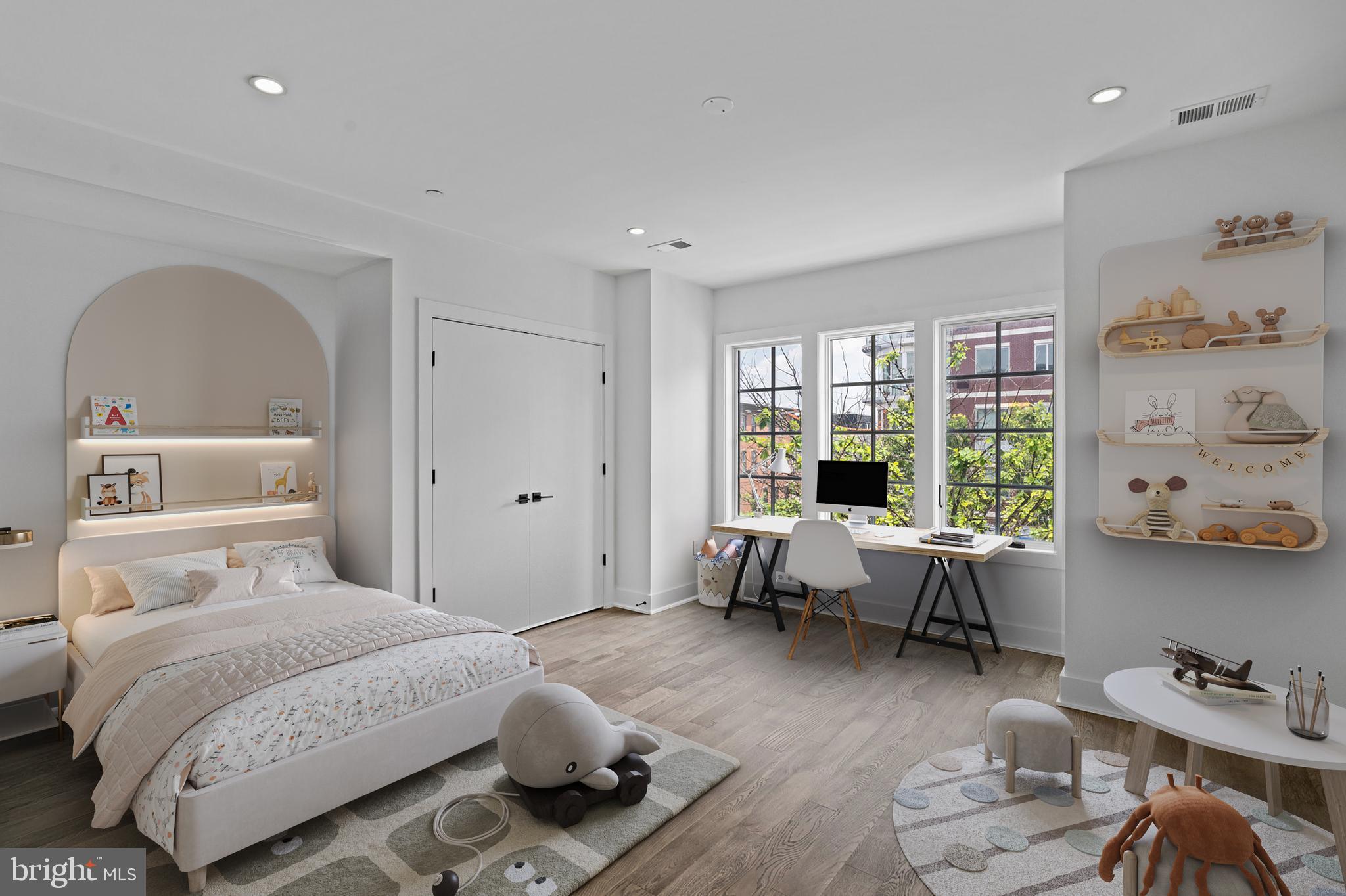 GRADUATE HOSPITAL - Residential