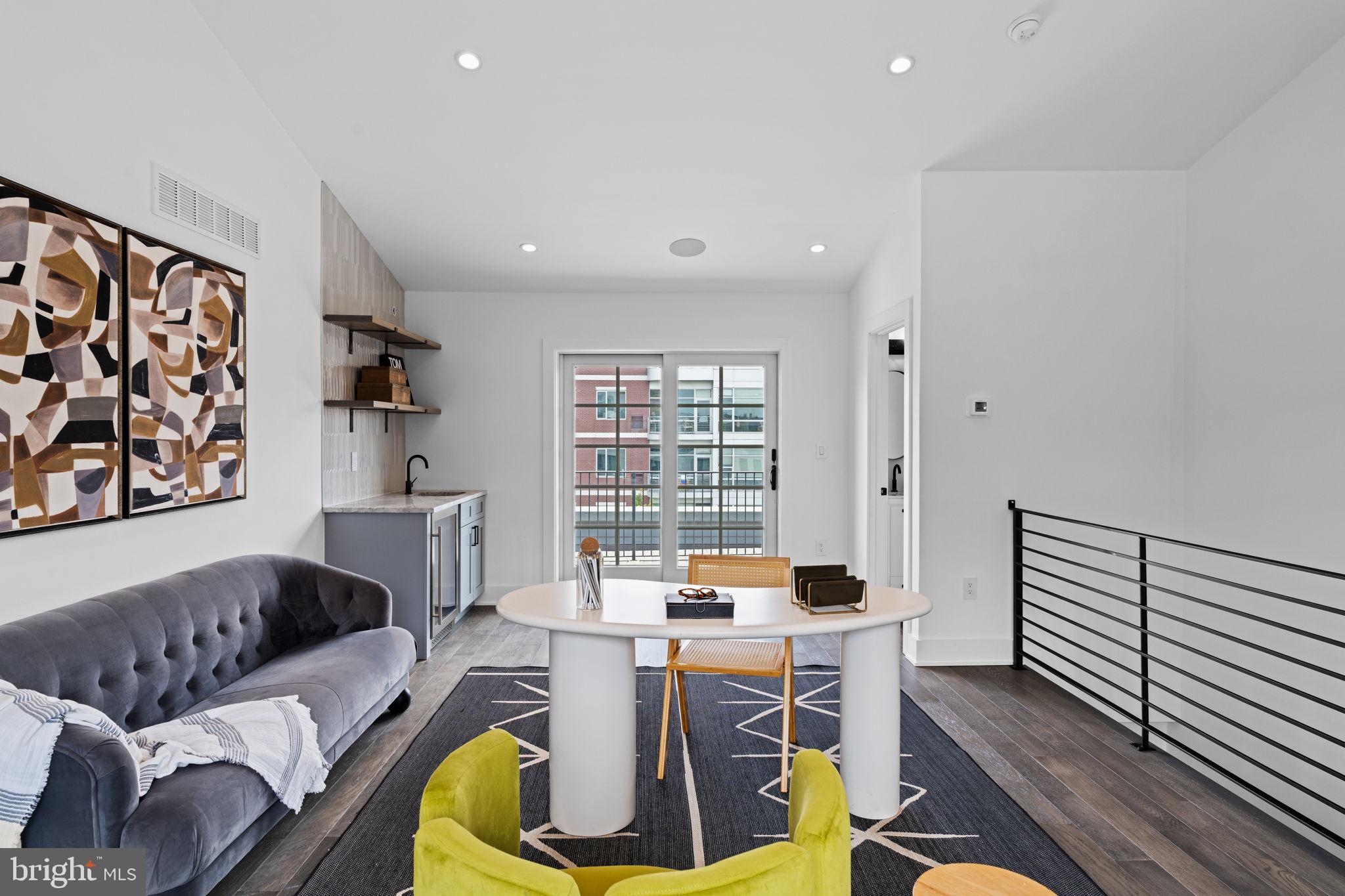 GRADUATE HOSPITAL - Residential