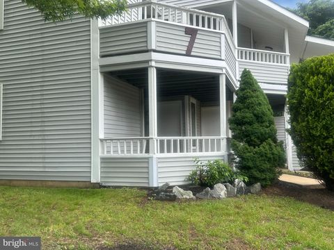 Condo For Sale - 701 Abbey Court<br/> SICKLERVILLE, NJ 08081