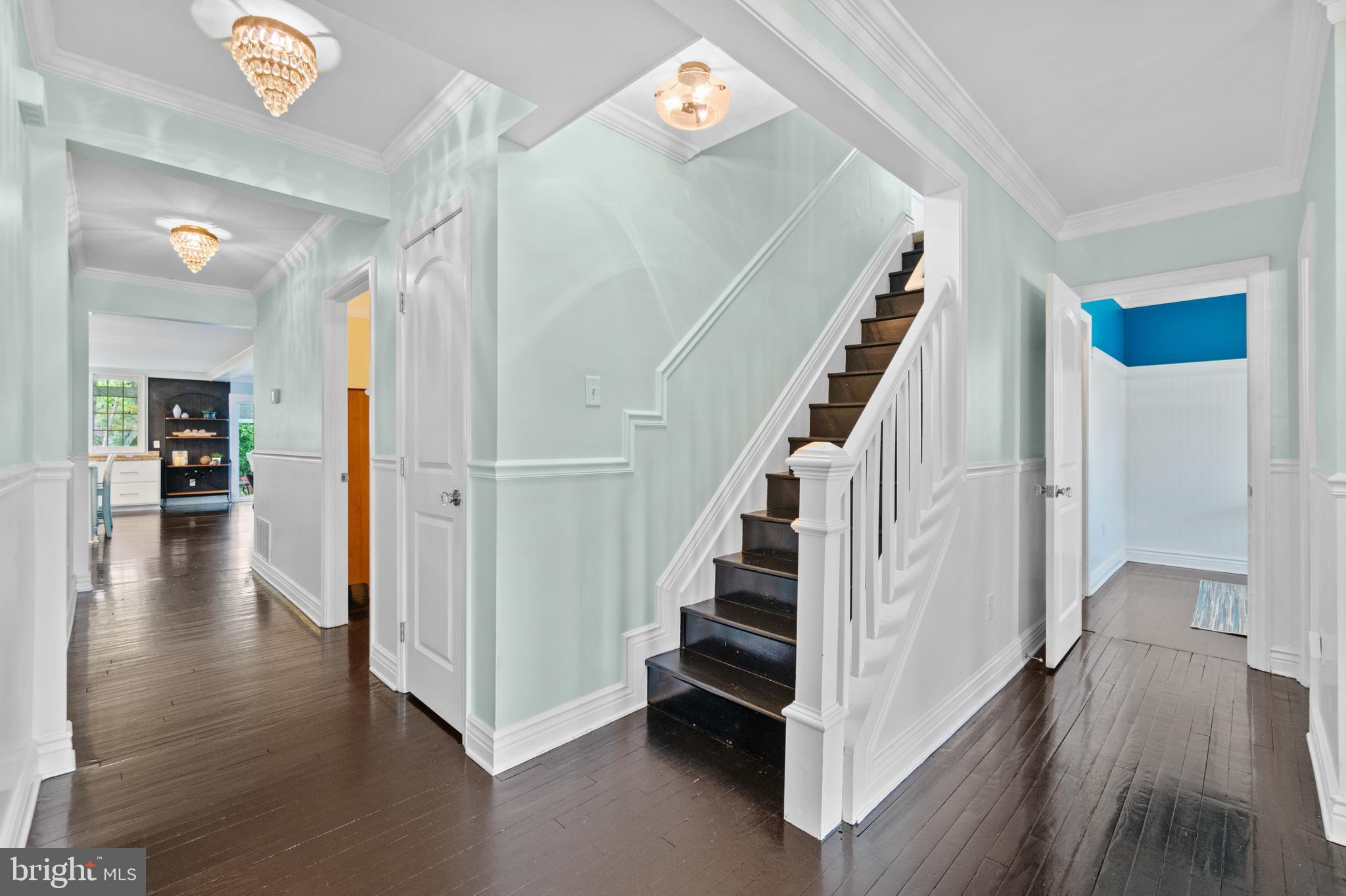 OLDE SEVERNA PARK - Residential