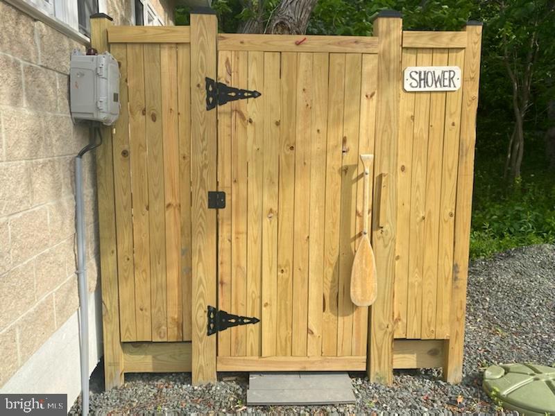 OLDE SEVERNA PARK - Residential