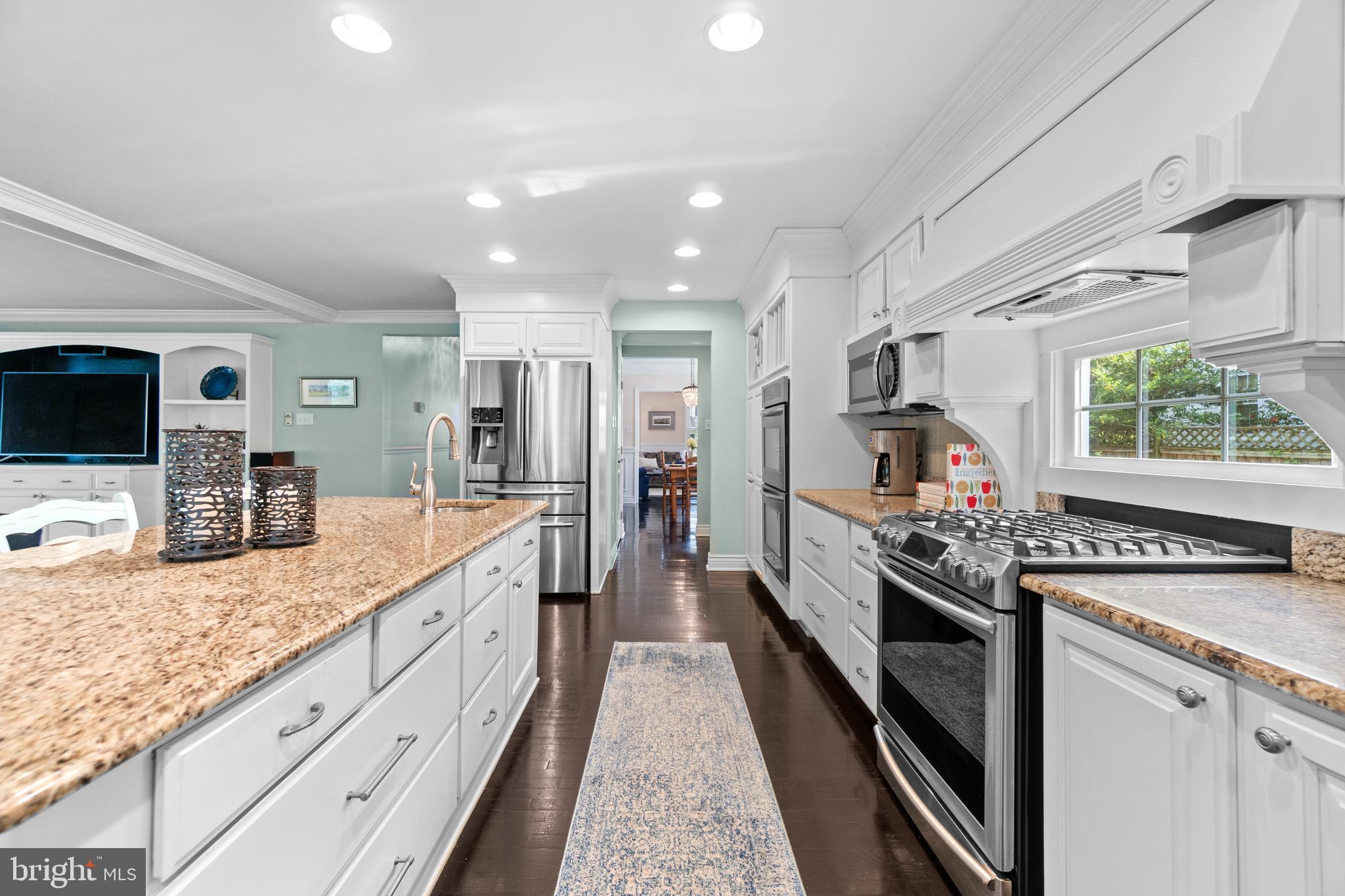 OLDE SEVERNA PARK - Residential