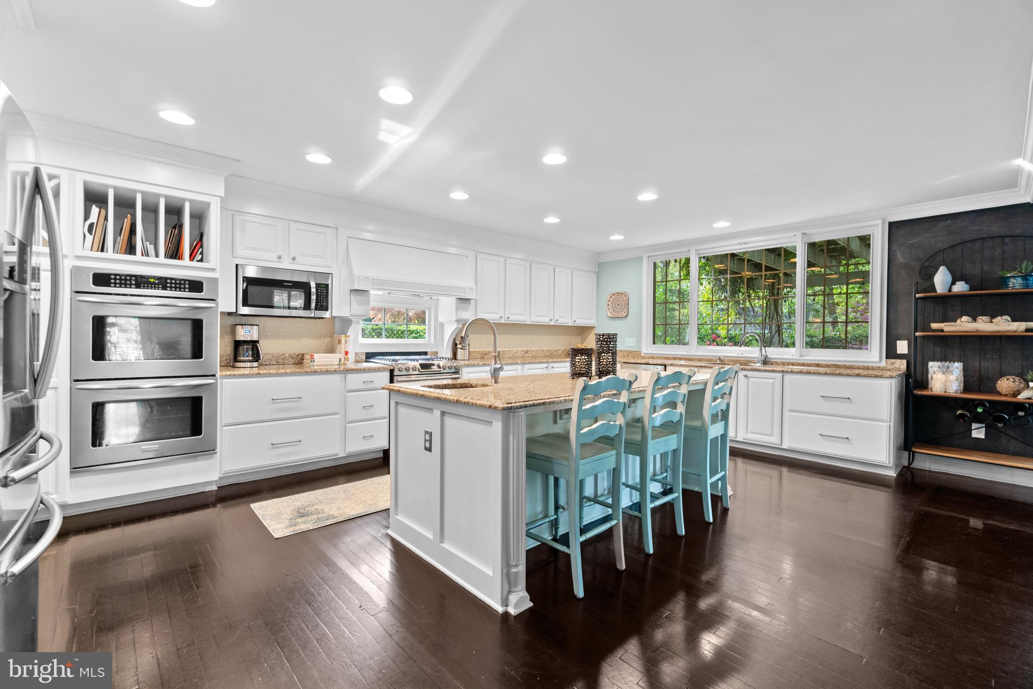 OLDE SEVERNA PARK - Residential