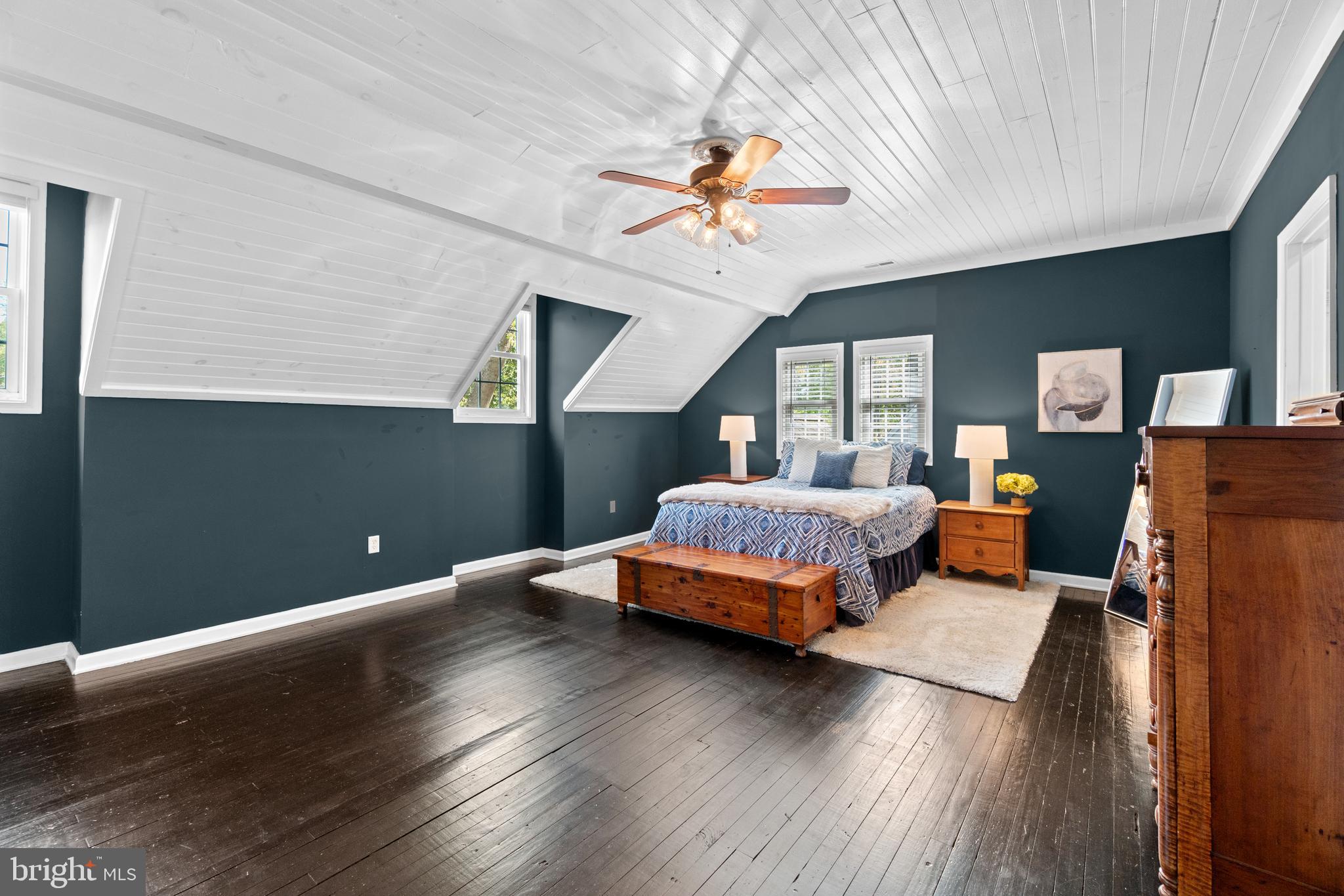 OLDE SEVERNA PARK - Residential