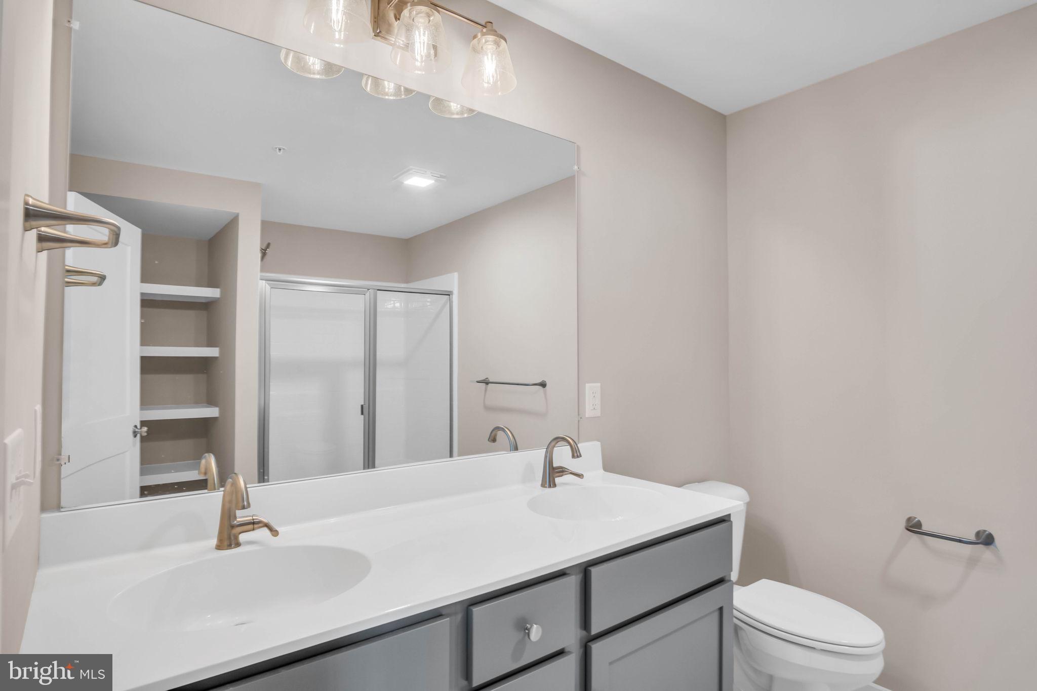 MAYAPPLE WOODS - Residential