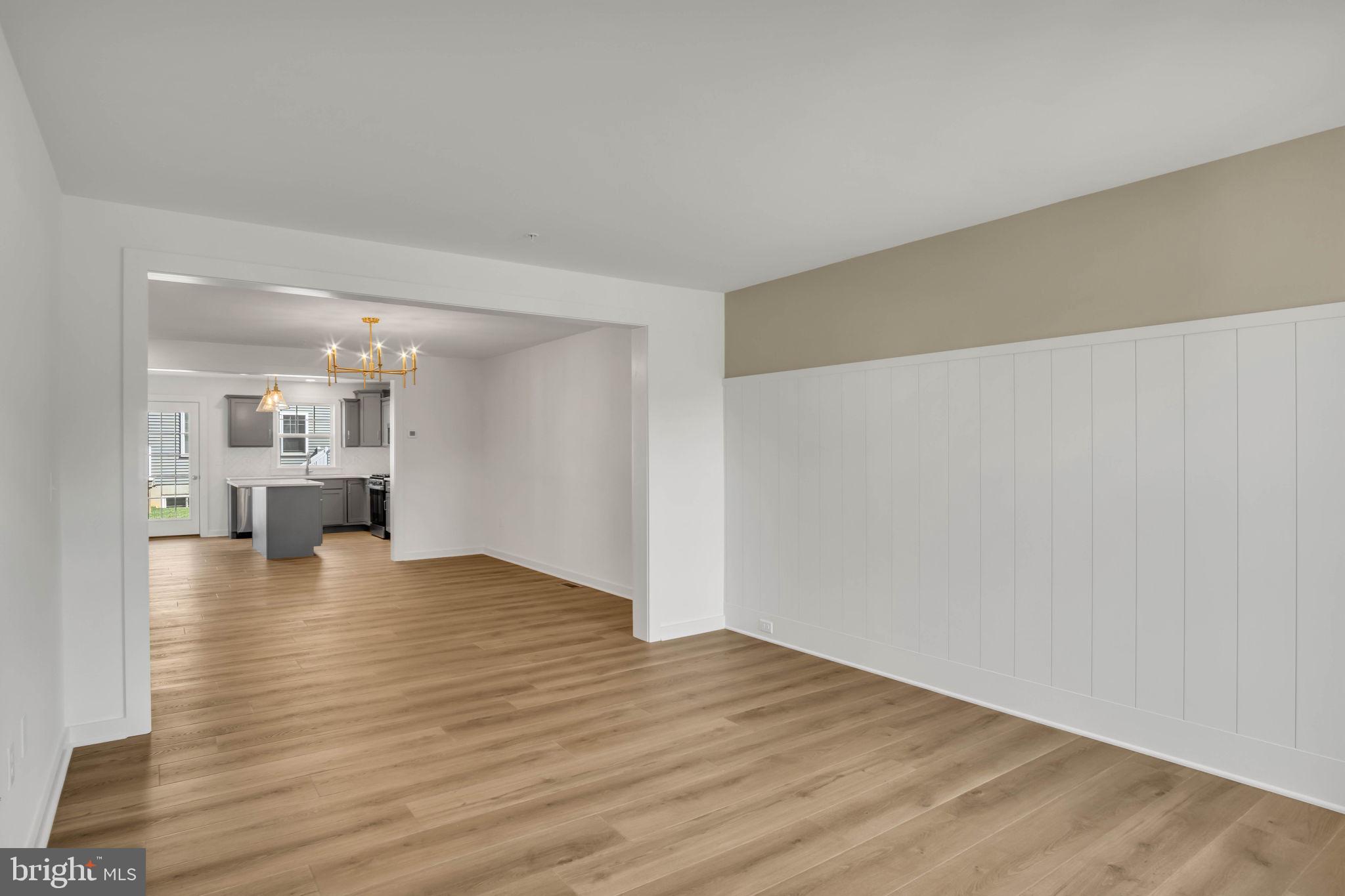 MAYAPPLE WOODS - Residential