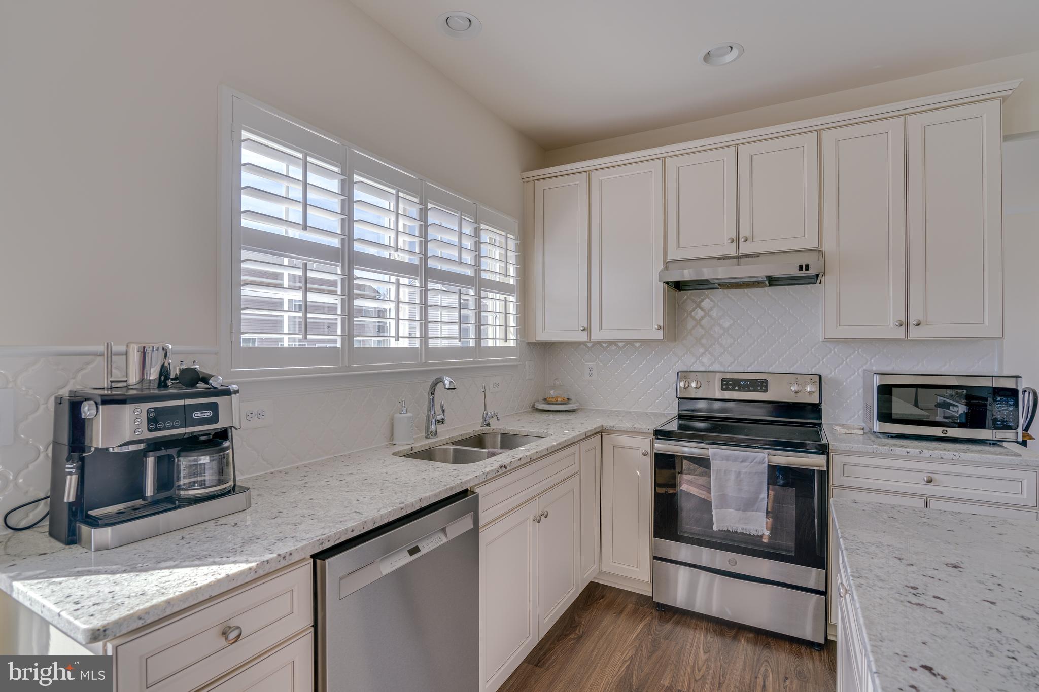 SHENANDOAH SPRINGS - Residential