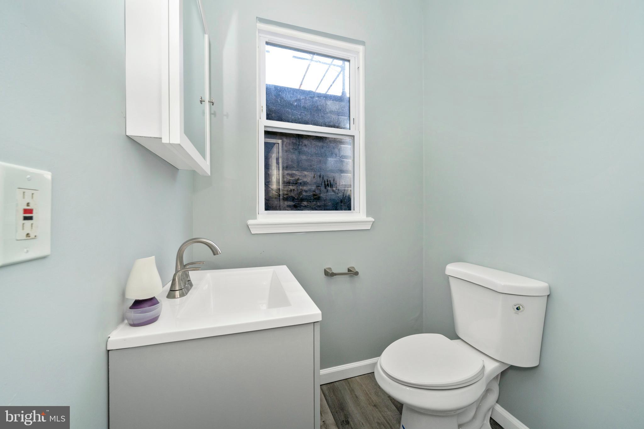 EVERGREEN LAWN - Residential