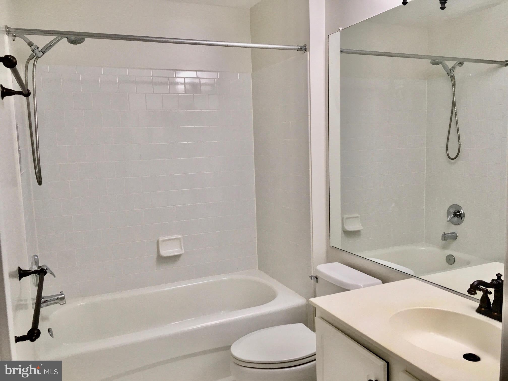 OLD TOWN VILLAGE - Residential Lease