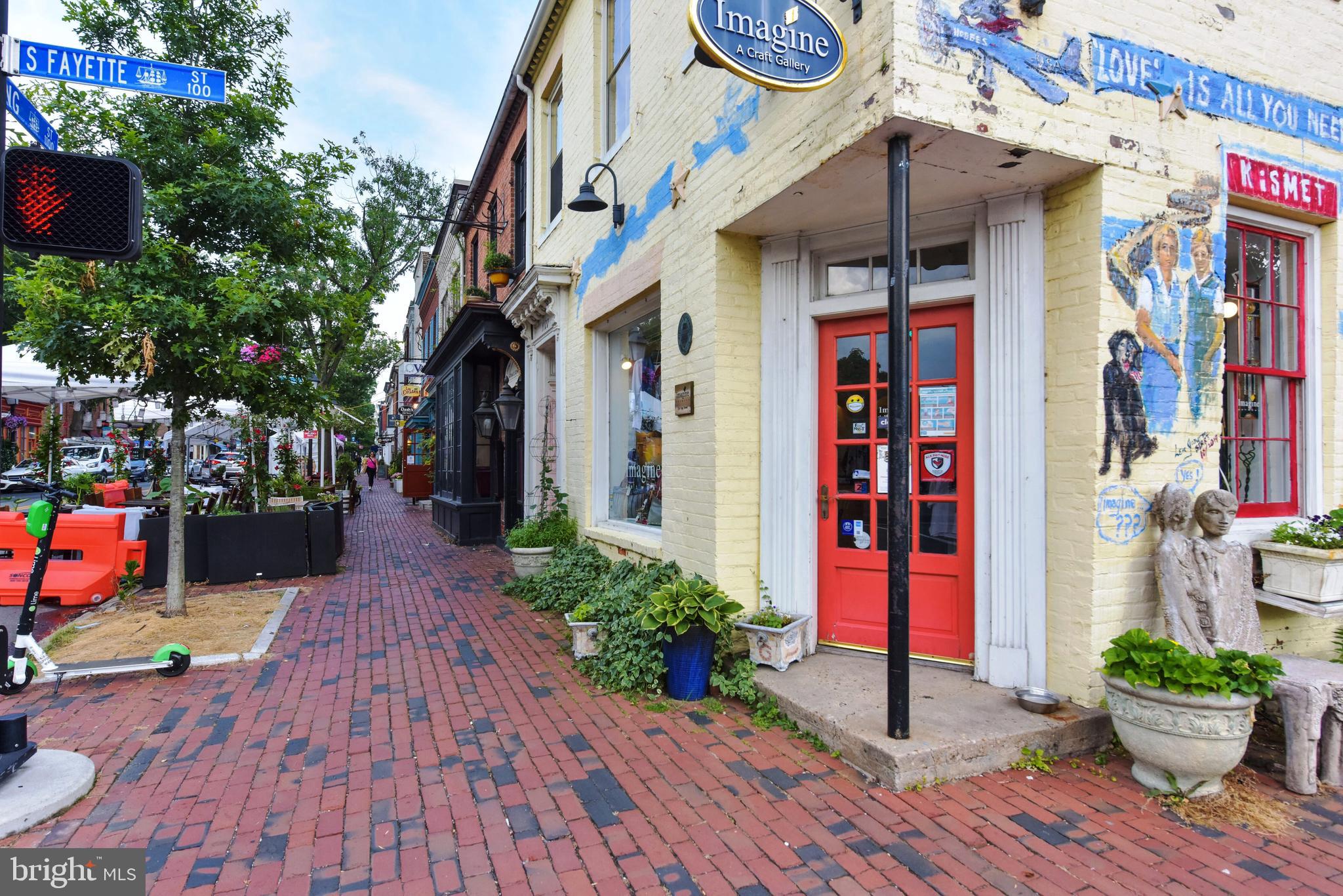 OLD TOWN VILLAGE - Residential Lease