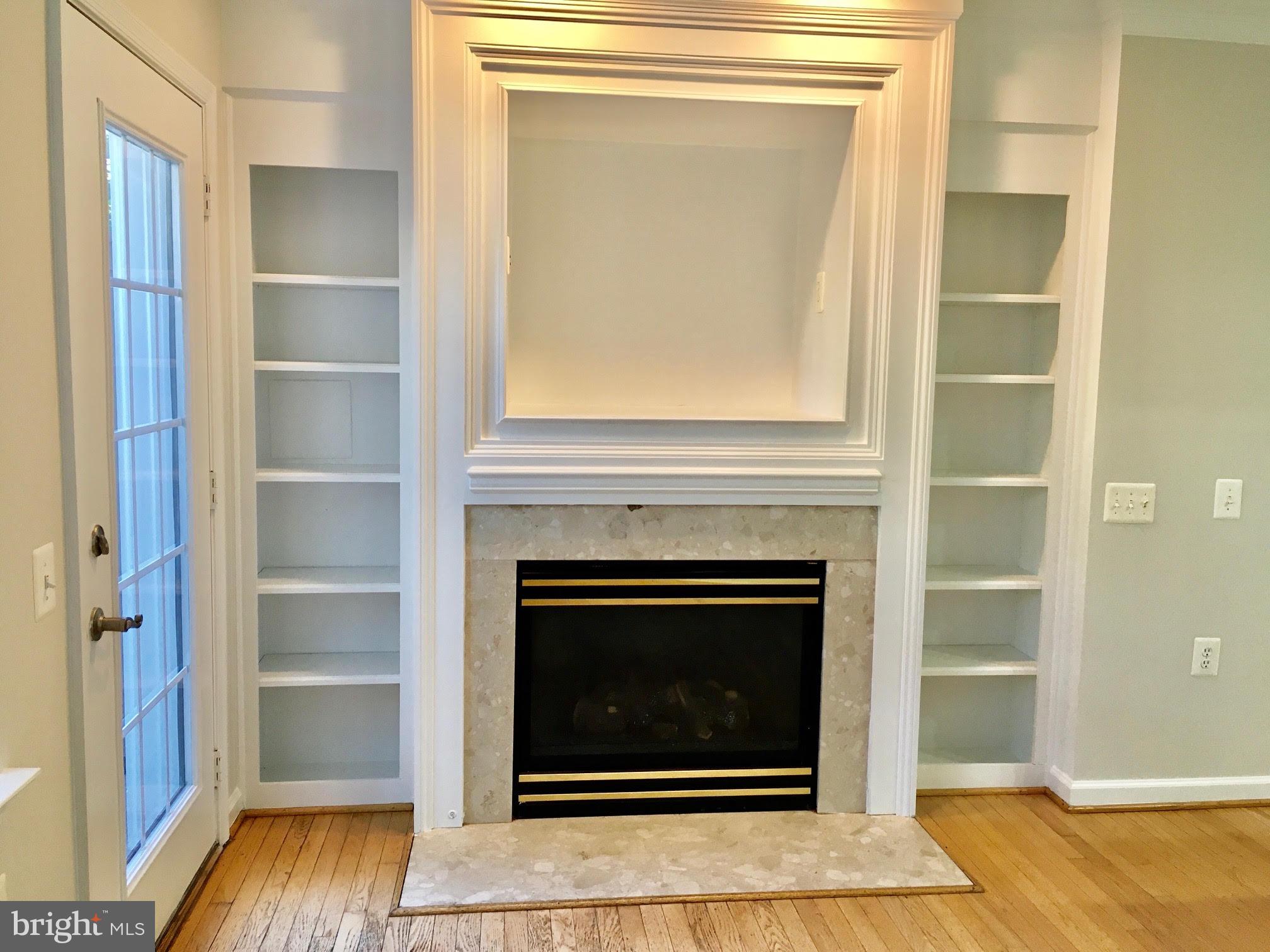 OLD TOWN VILLAGE - Residential Lease