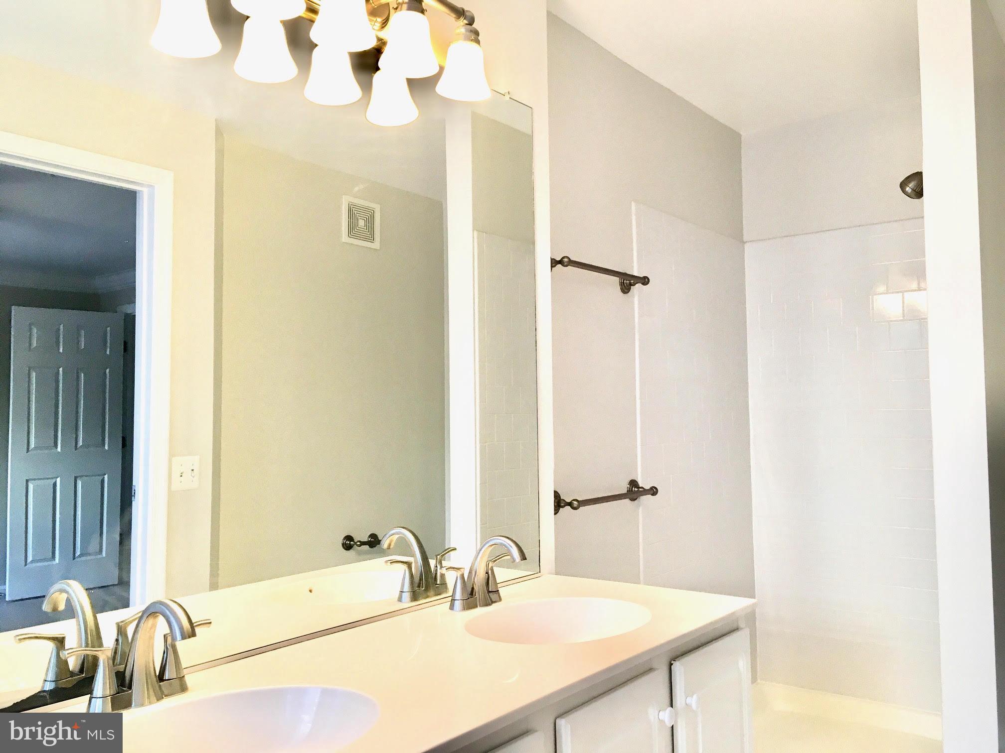 OLD TOWN VILLAGE - Residential Lease