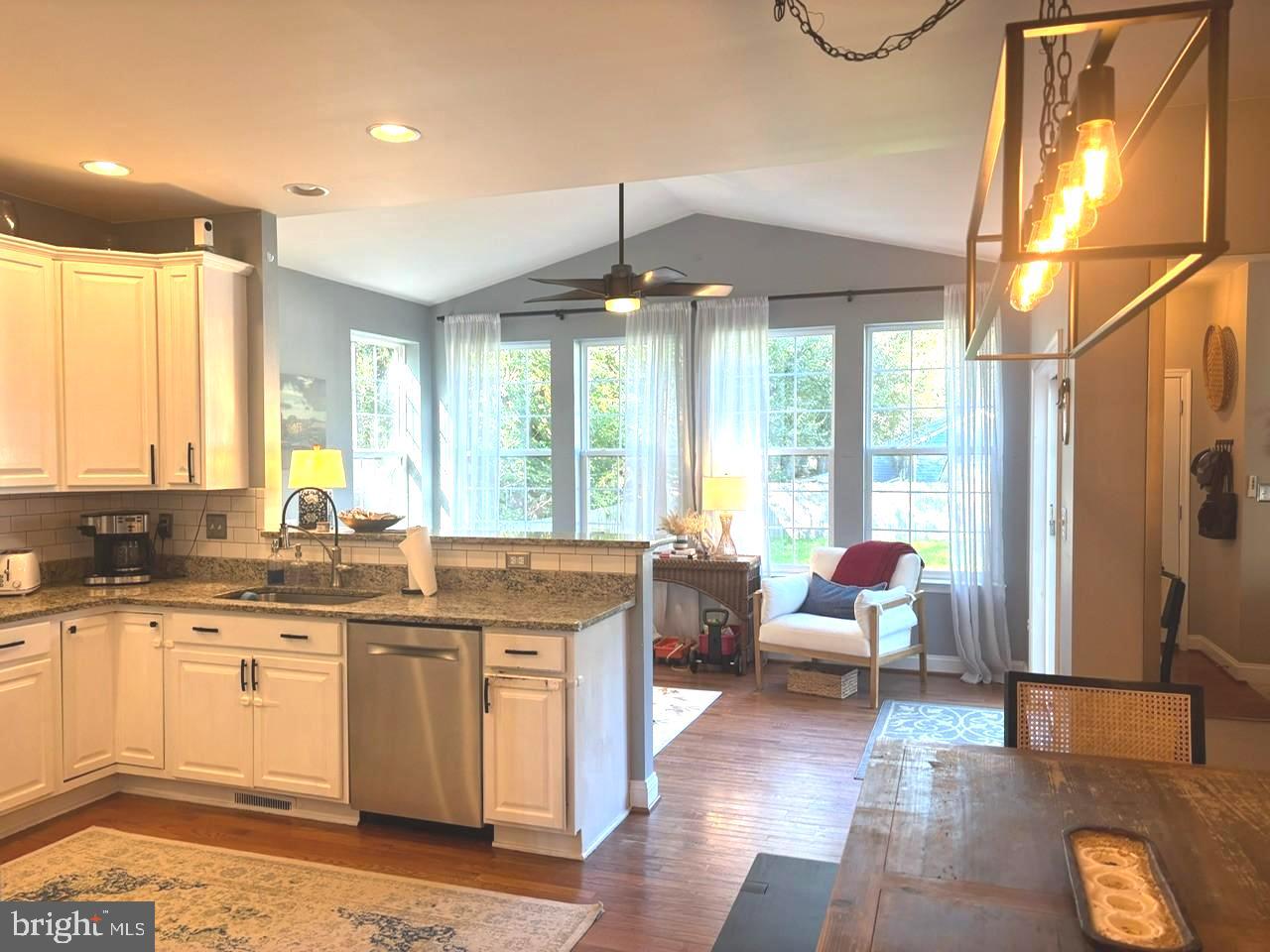 RIVERDALE ON THE MAGOTHY - Residential Lease