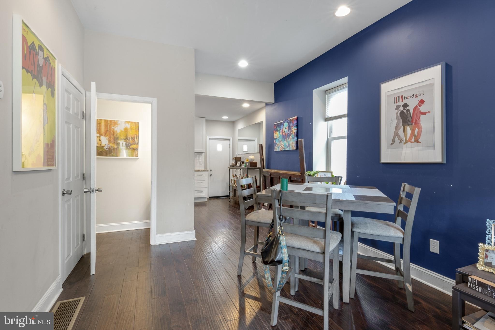 2652 LIVINGSTON STREET