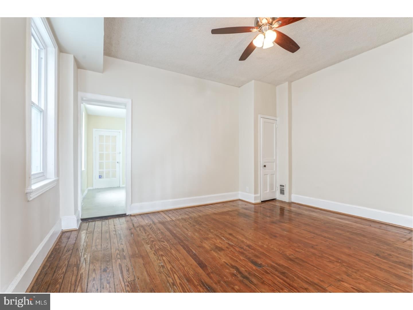 PORT RICHMOND - Residential Lease
