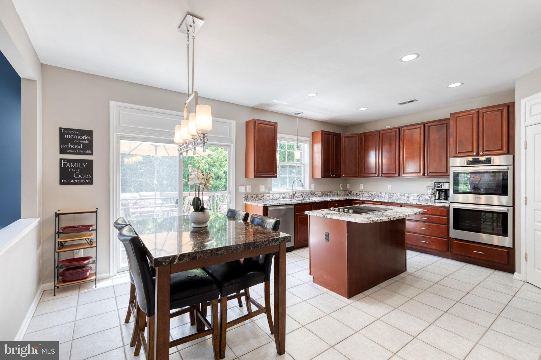 WINTER OAKS - Residential