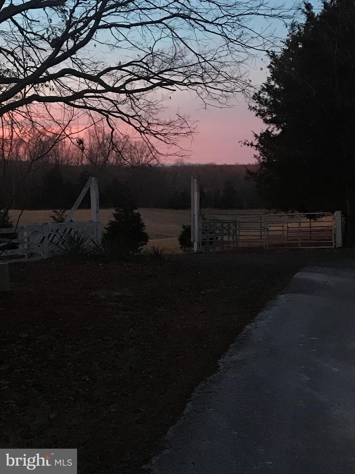 RHOADESVILLE - Residential