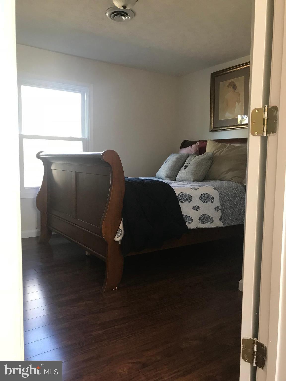 RHOADESVILLE - Residential